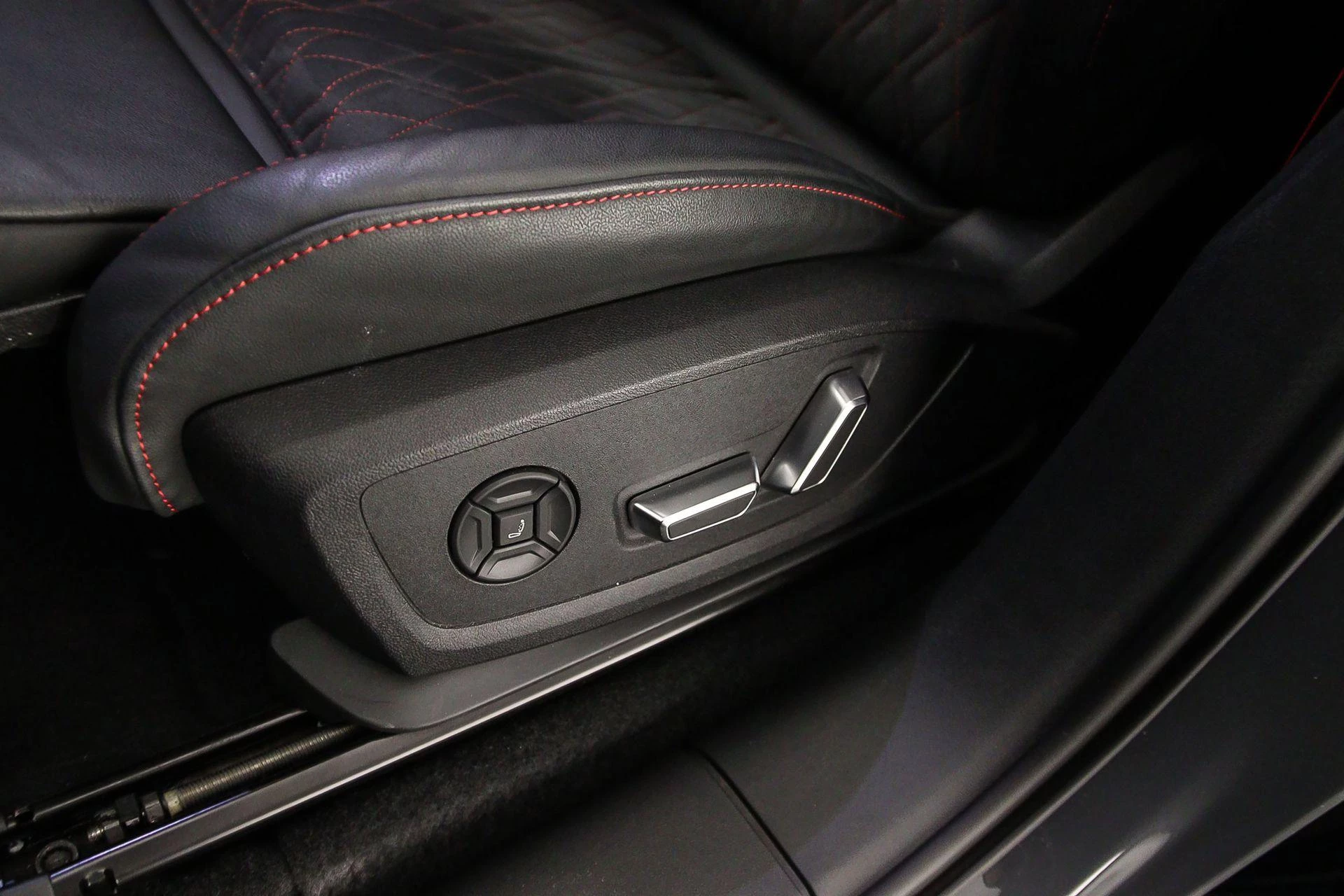 Hoofdafbeelding Audi Q6 e-tron