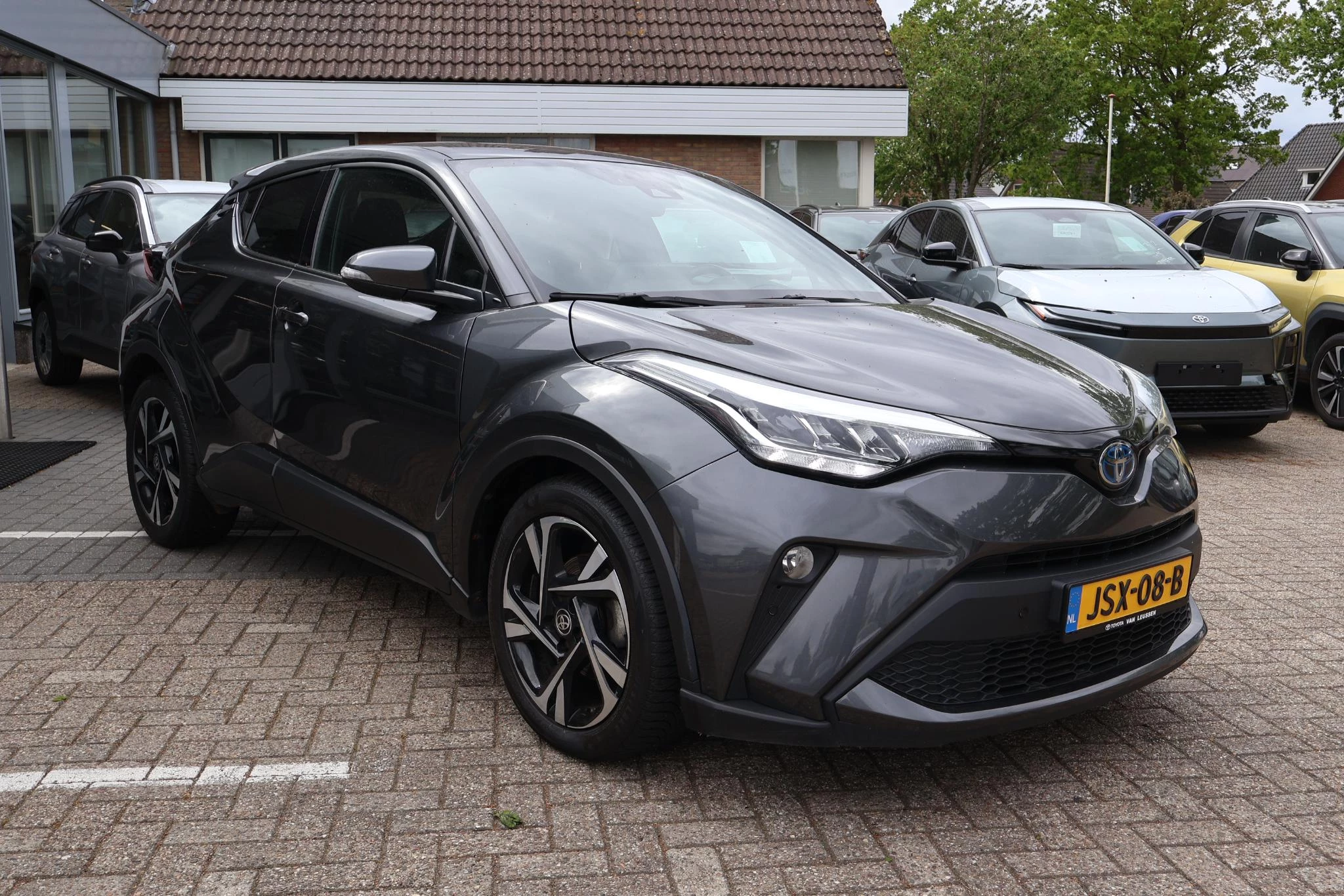 Hoofdafbeelding Toyota C-HR
