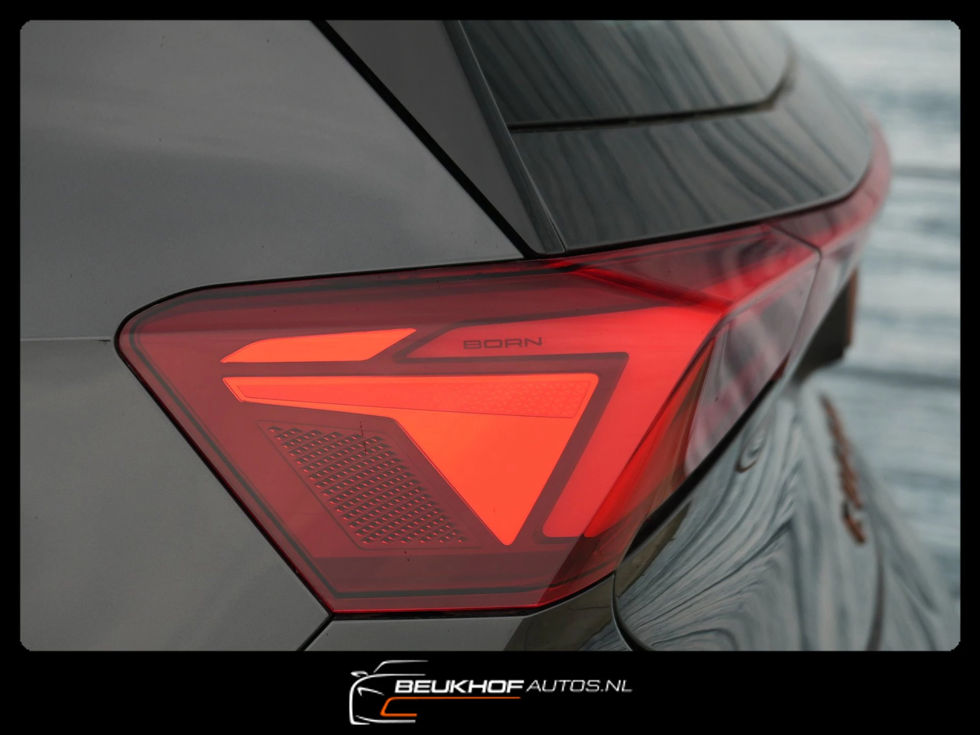 Hoofdafbeelding CUPRA Born