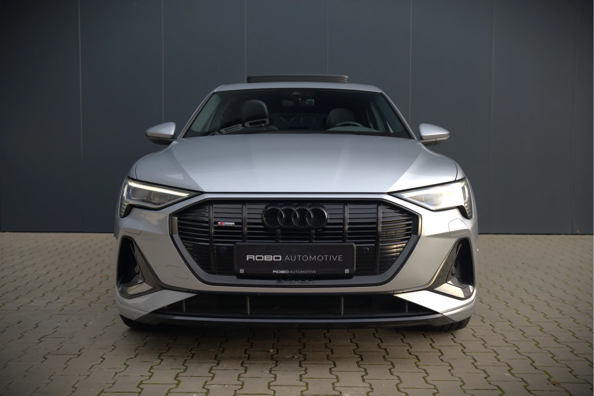 Hoofdafbeelding Audi e-tron