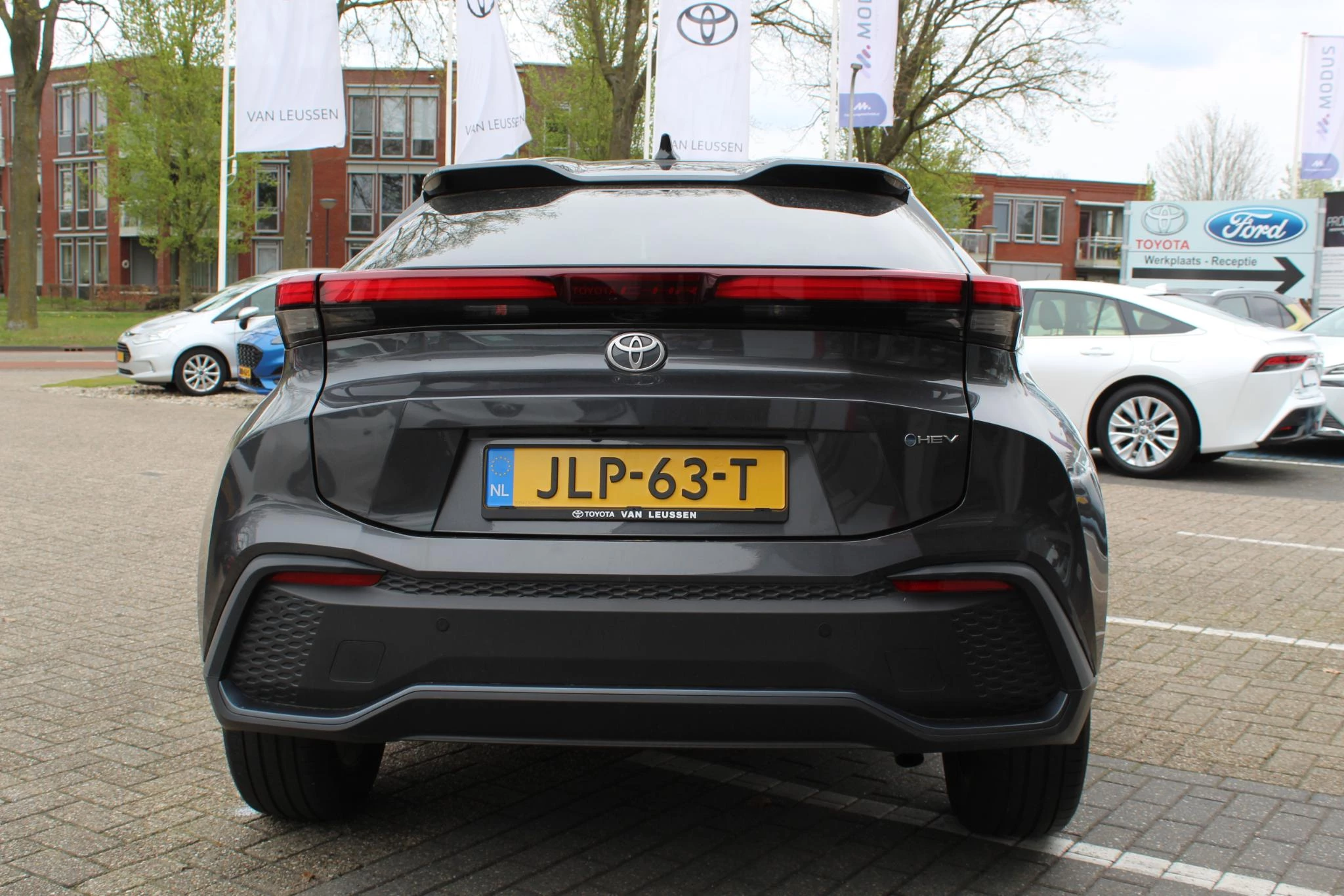 Hoofdafbeelding Toyota C-HR