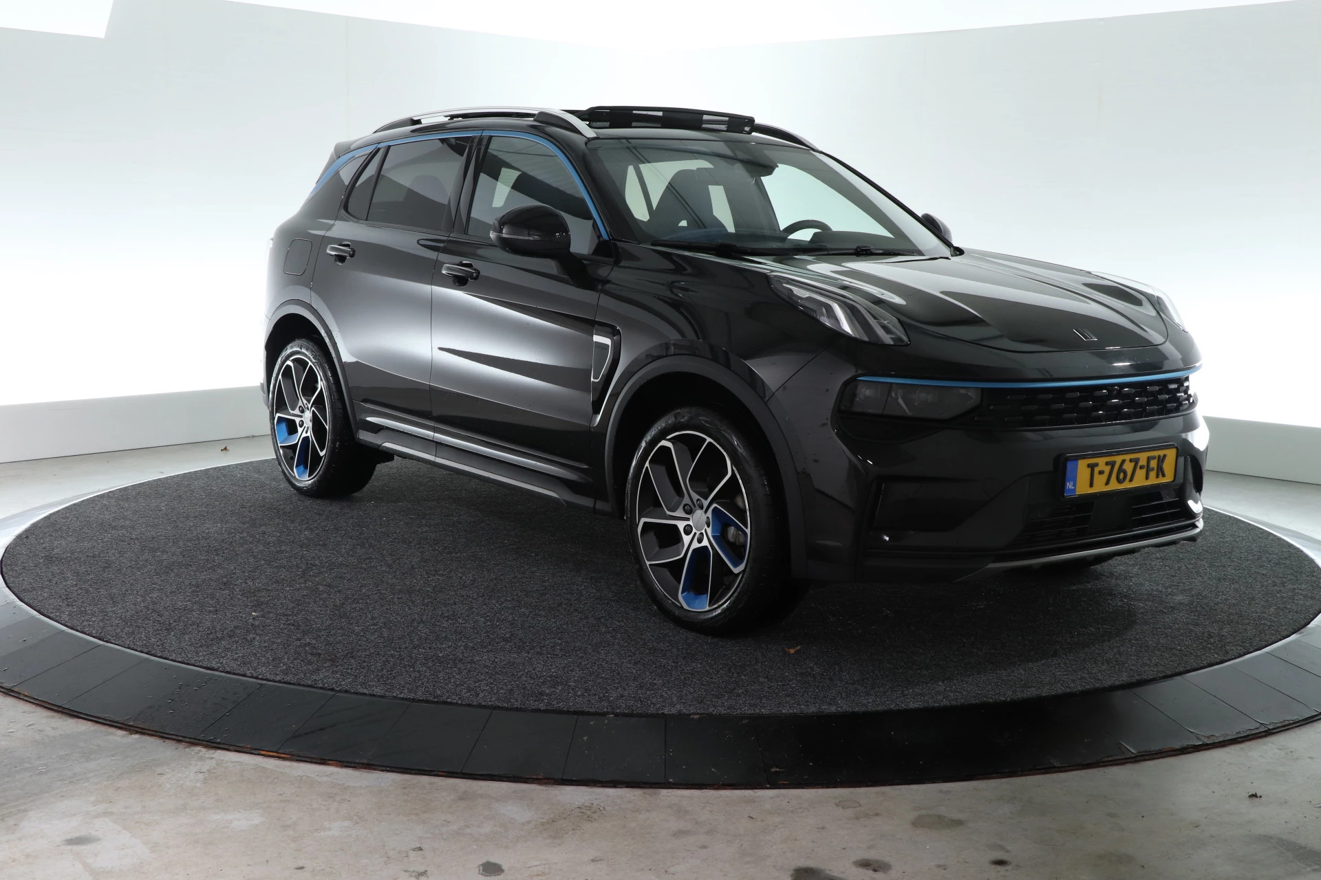 Hoofdafbeelding Lynk & Co 01