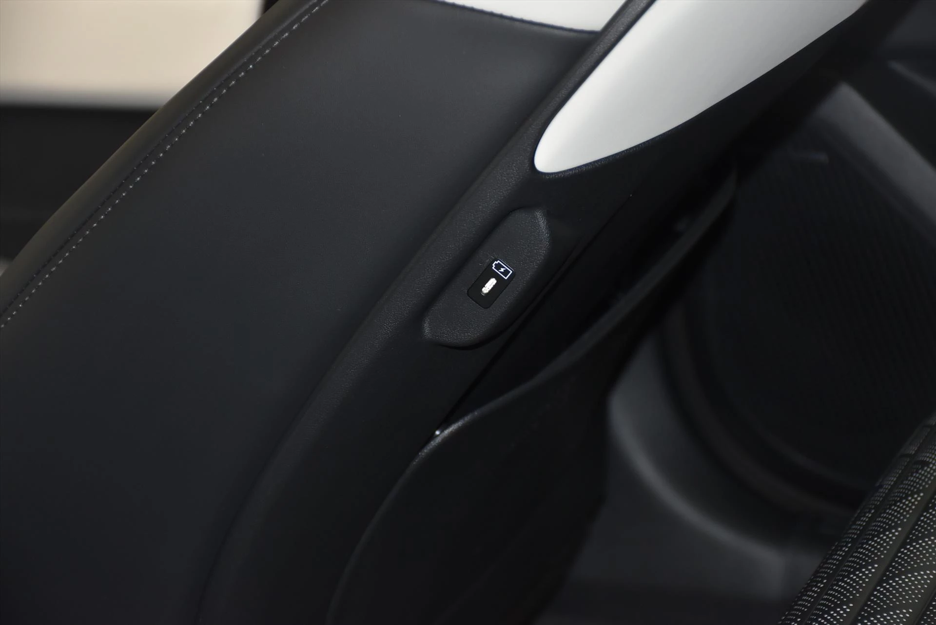 Hoofdafbeelding Kia EV4