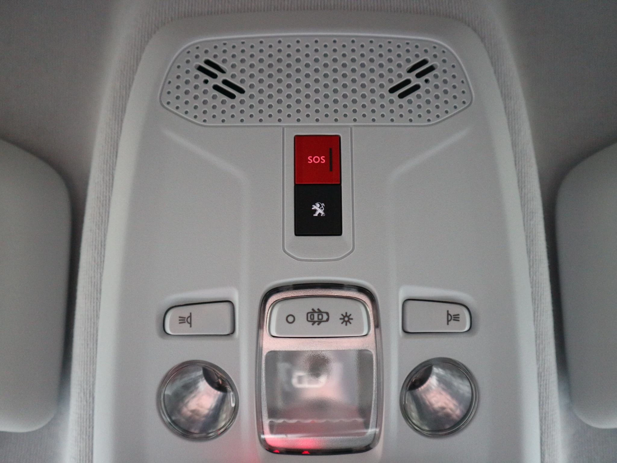 Hoofdafbeelding Peugeot e-208