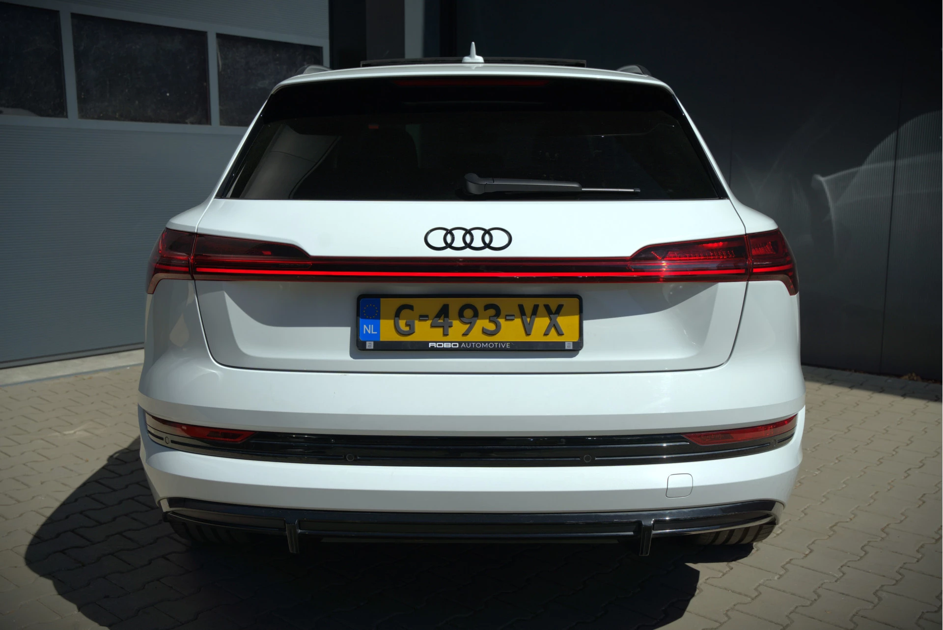 Hoofdafbeelding Audi e-tron