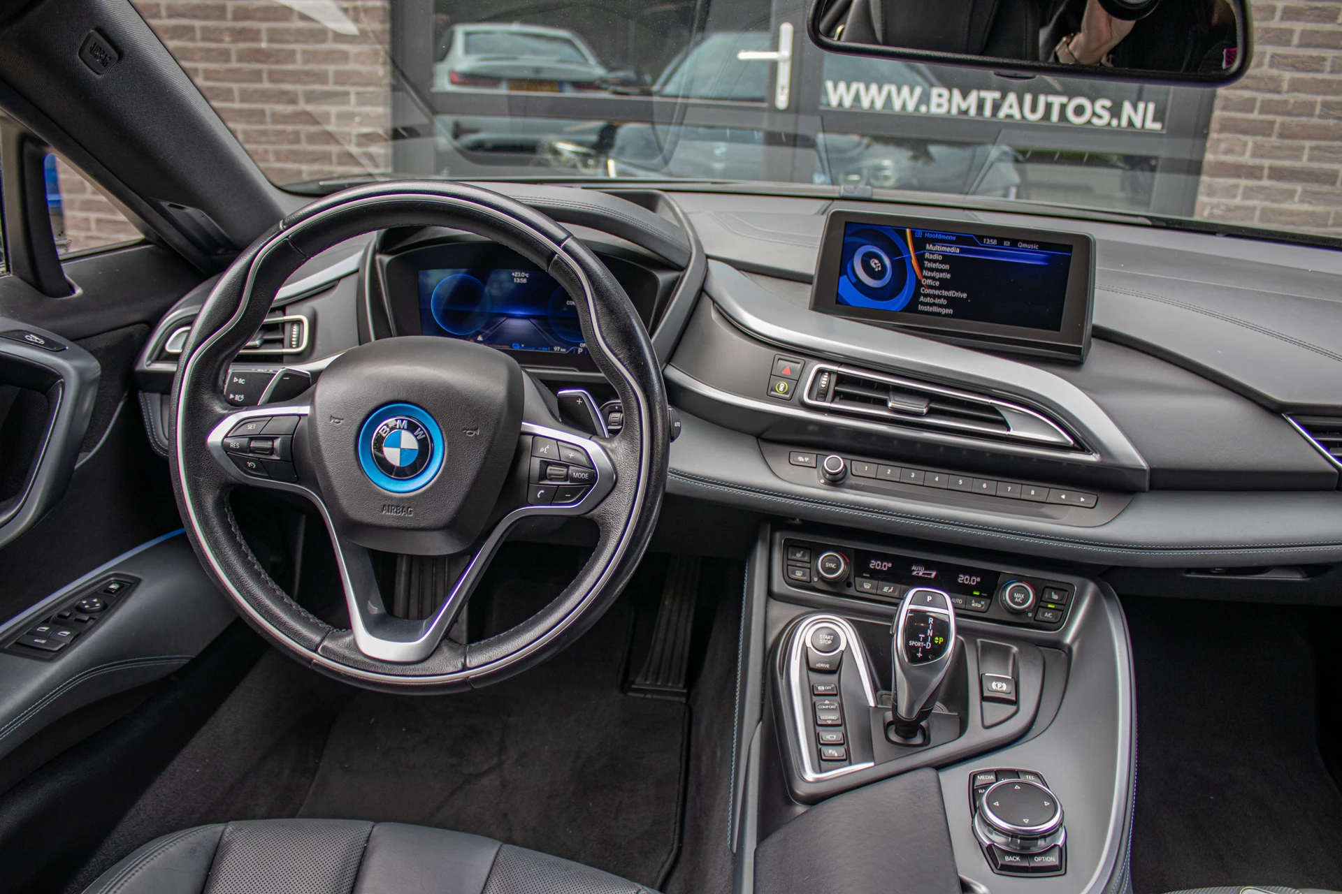 Hoofdafbeelding BMW i8