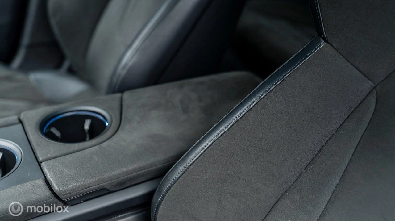 Hoofdafbeelding Porsche Taycan