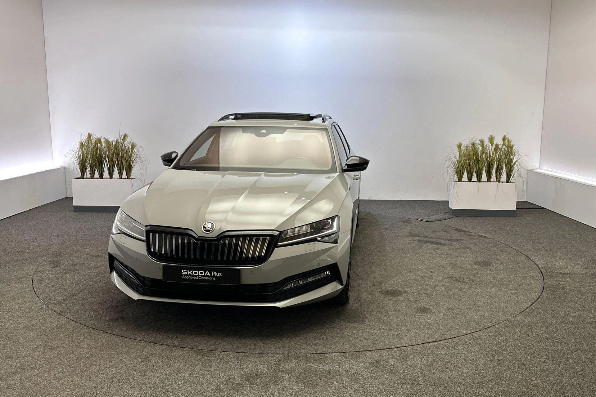 Hoofdafbeelding Škoda Superb