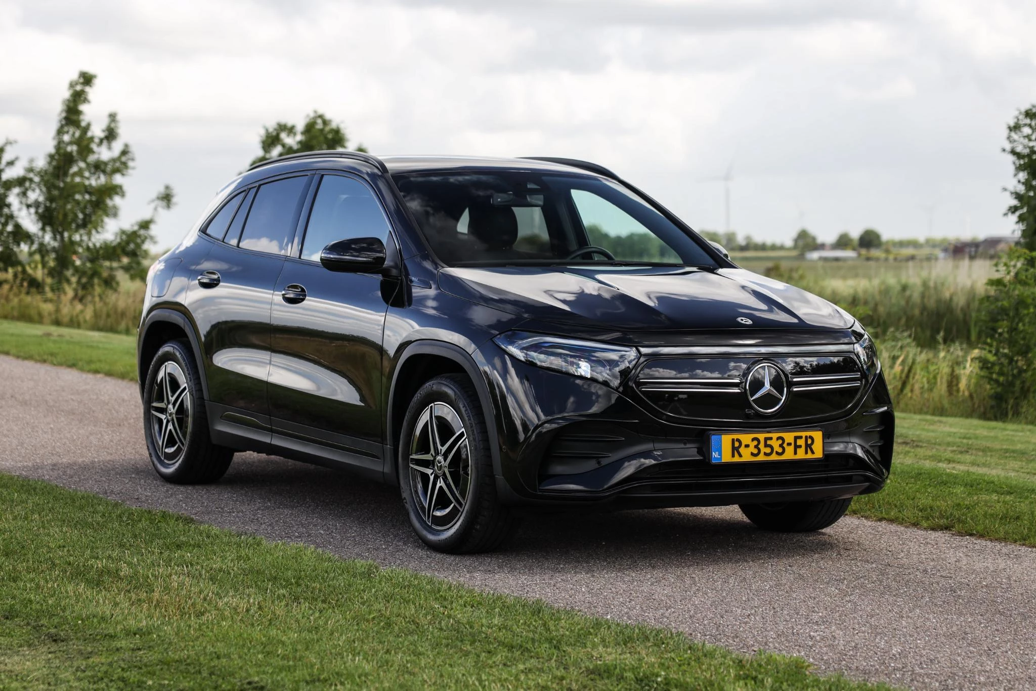 Hoofdafbeelding Mercedes-Benz EQA