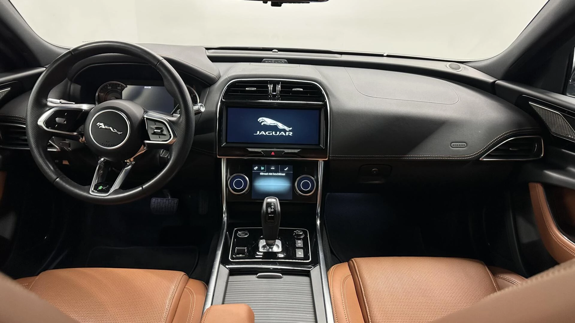Hoofdafbeelding Jaguar XE