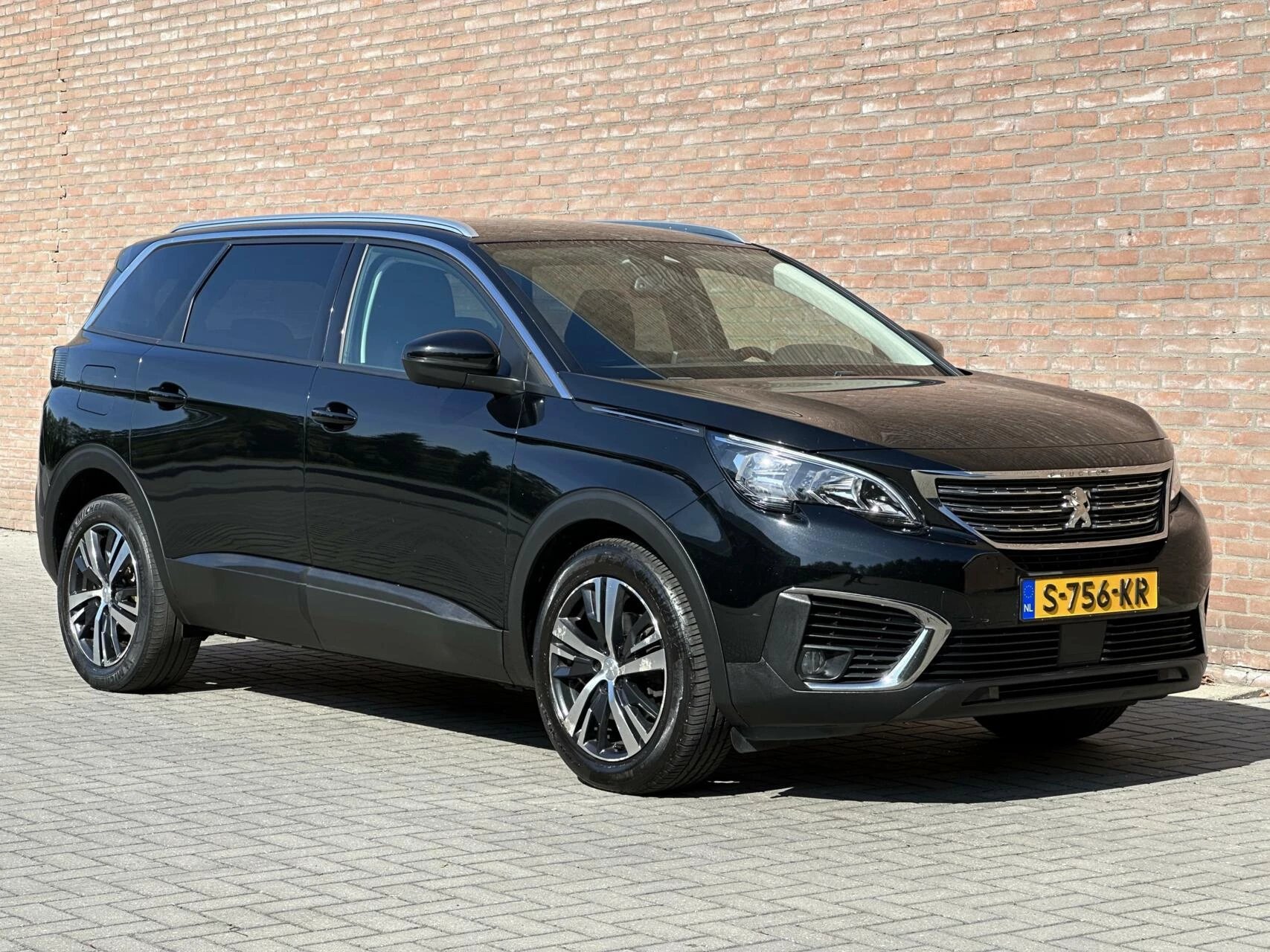 Hoofdafbeelding Peugeot 5008