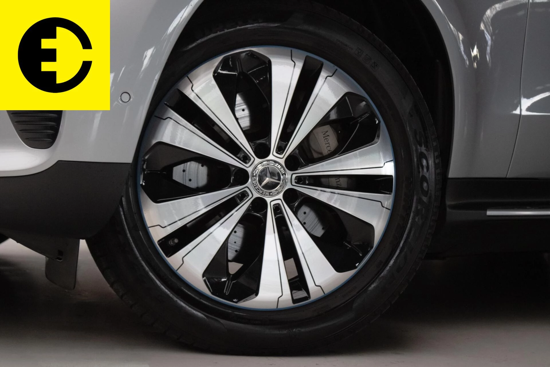 Hoofdafbeelding Mercedes-Benz EQC