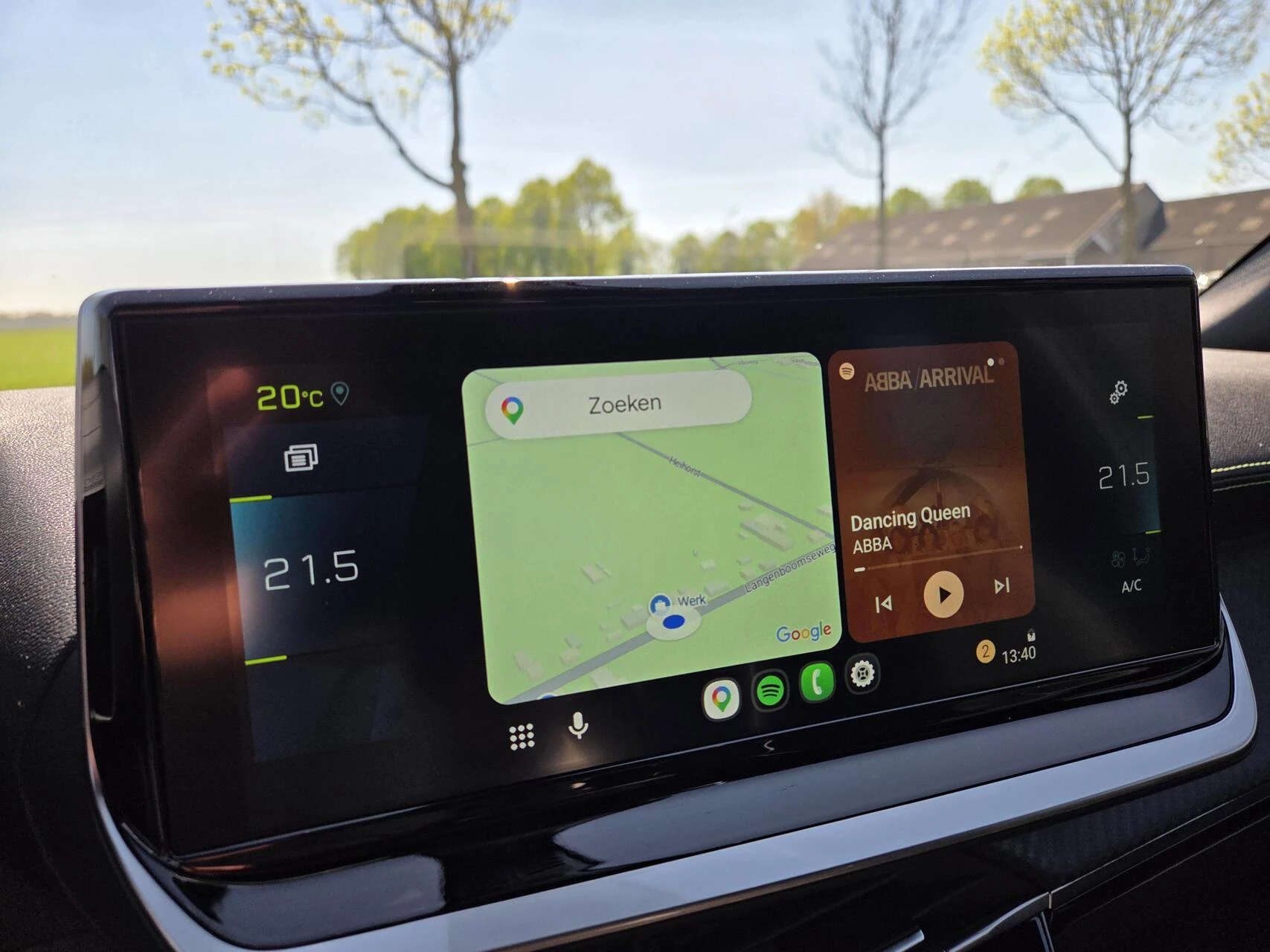 Hoofdafbeelding Peugeot e-2008