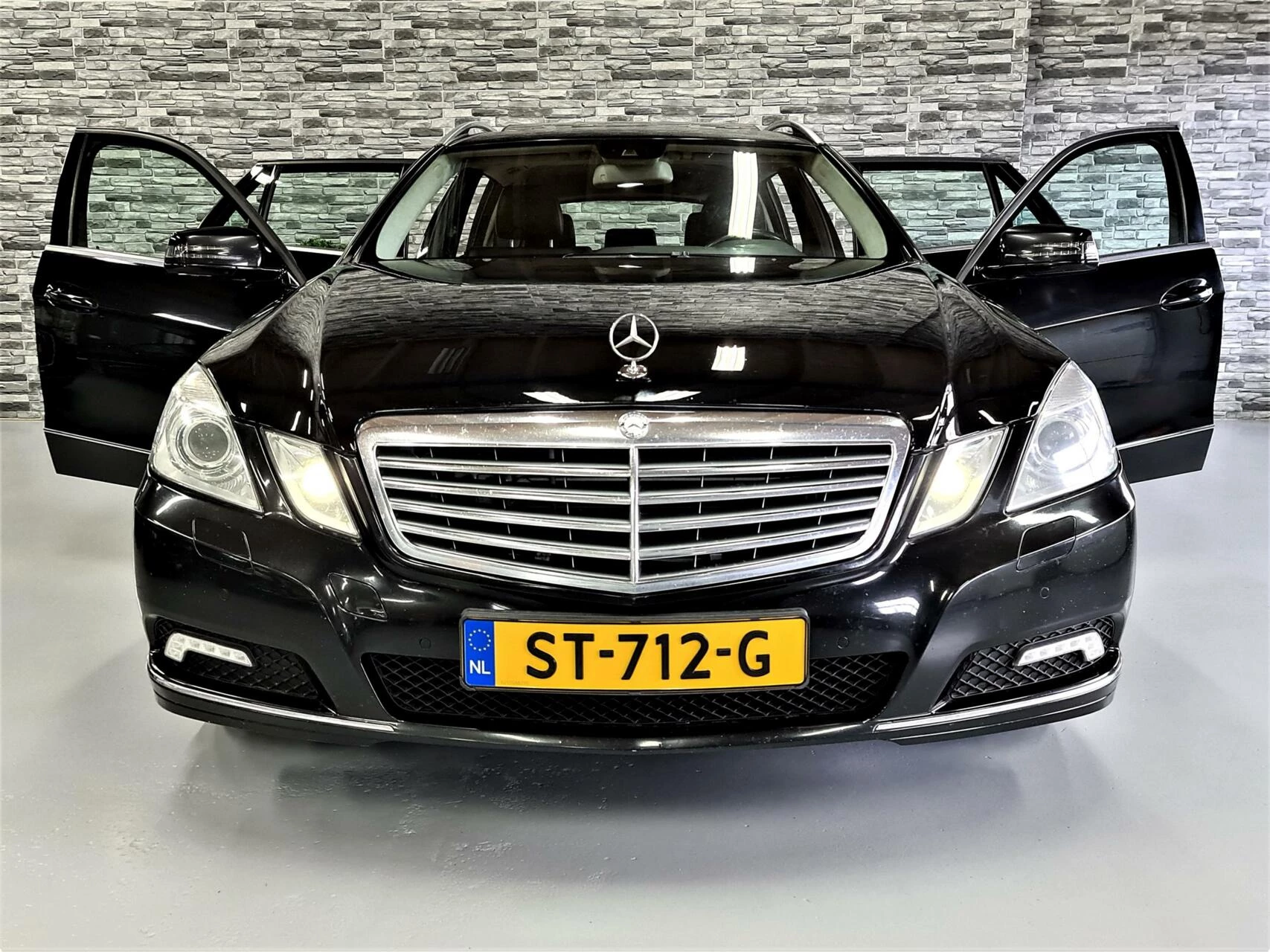 Hoofdafbeelding Mercedes-Benz E-Klasse