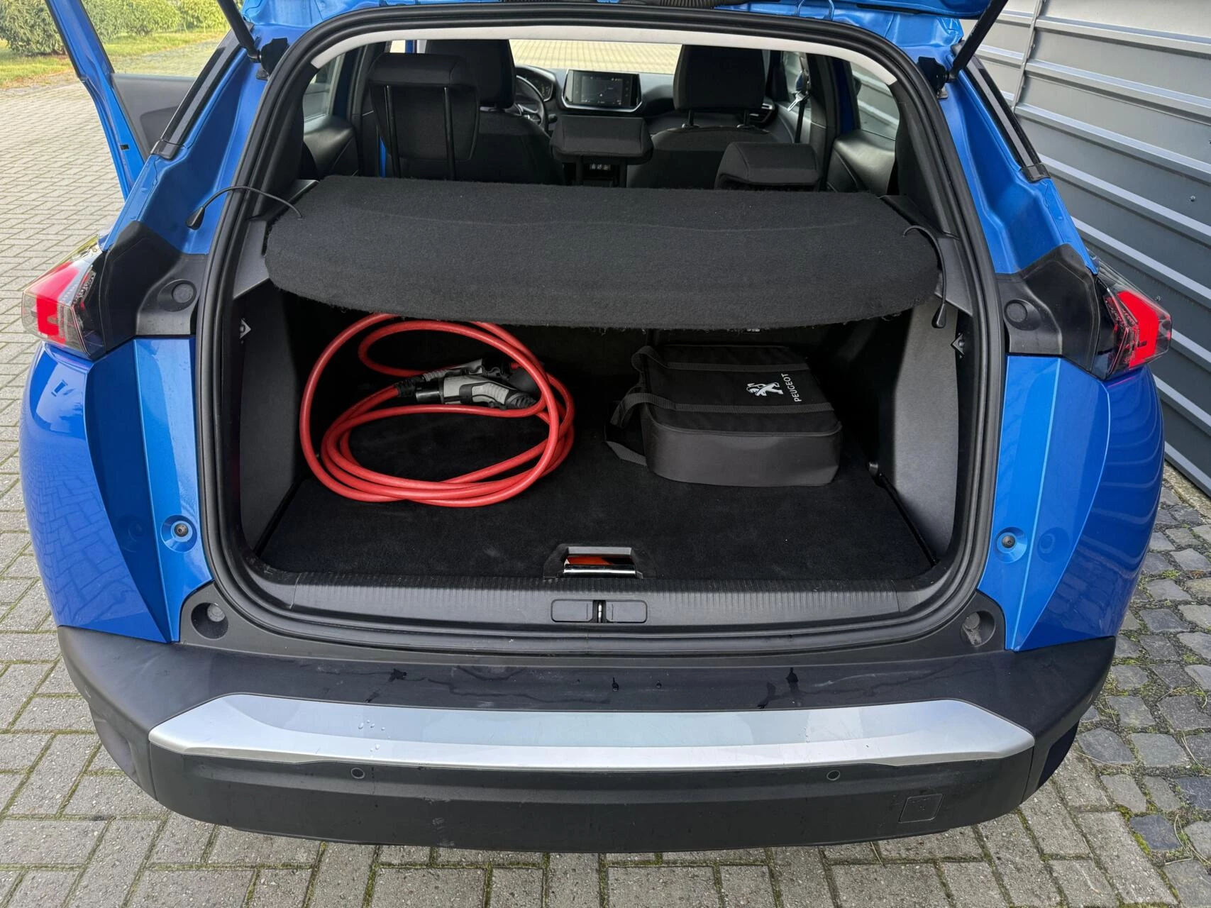 Hoofdafbeelding Peugeot e-2008