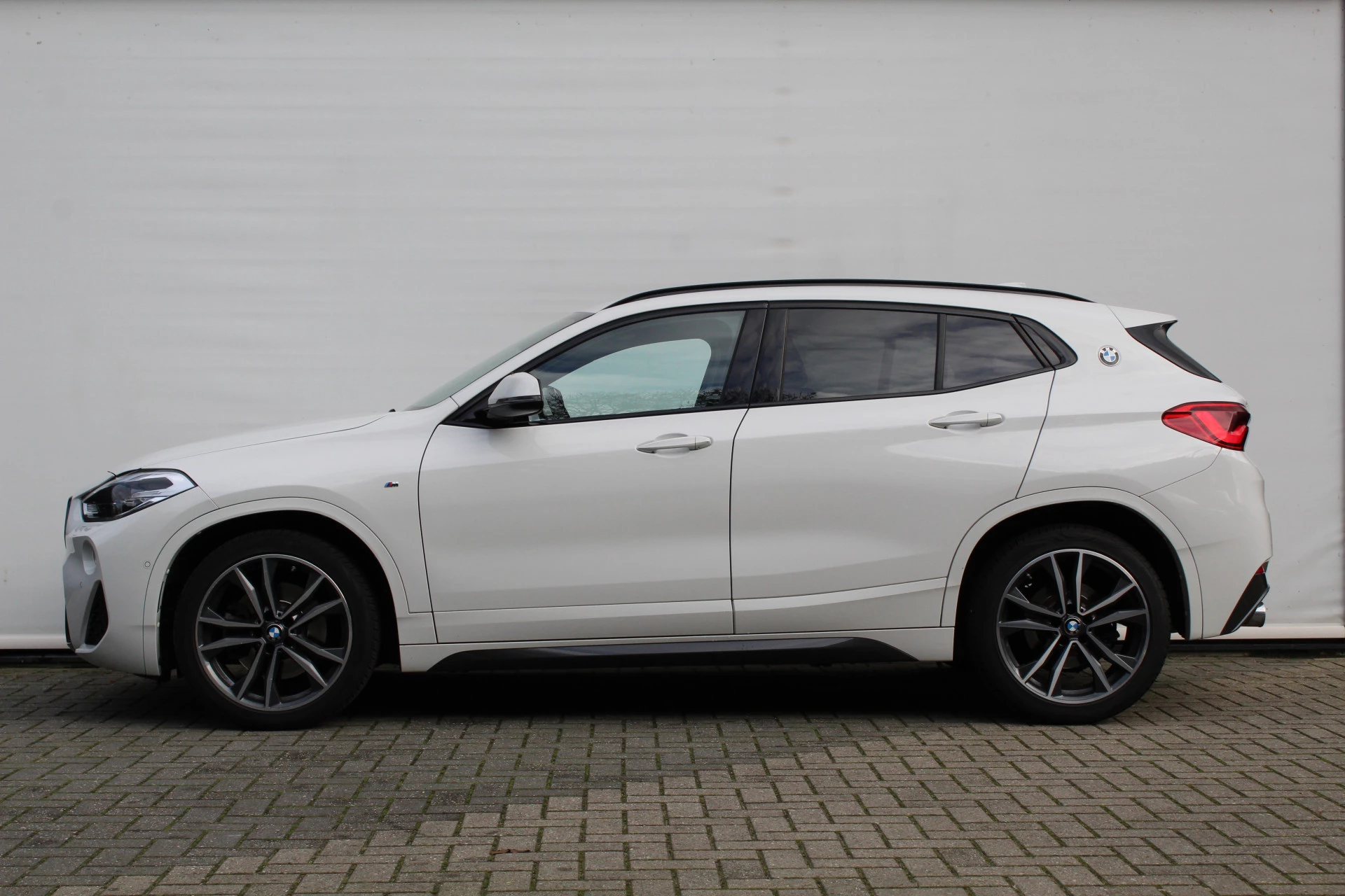 Hoofdafbeelding BMW X2