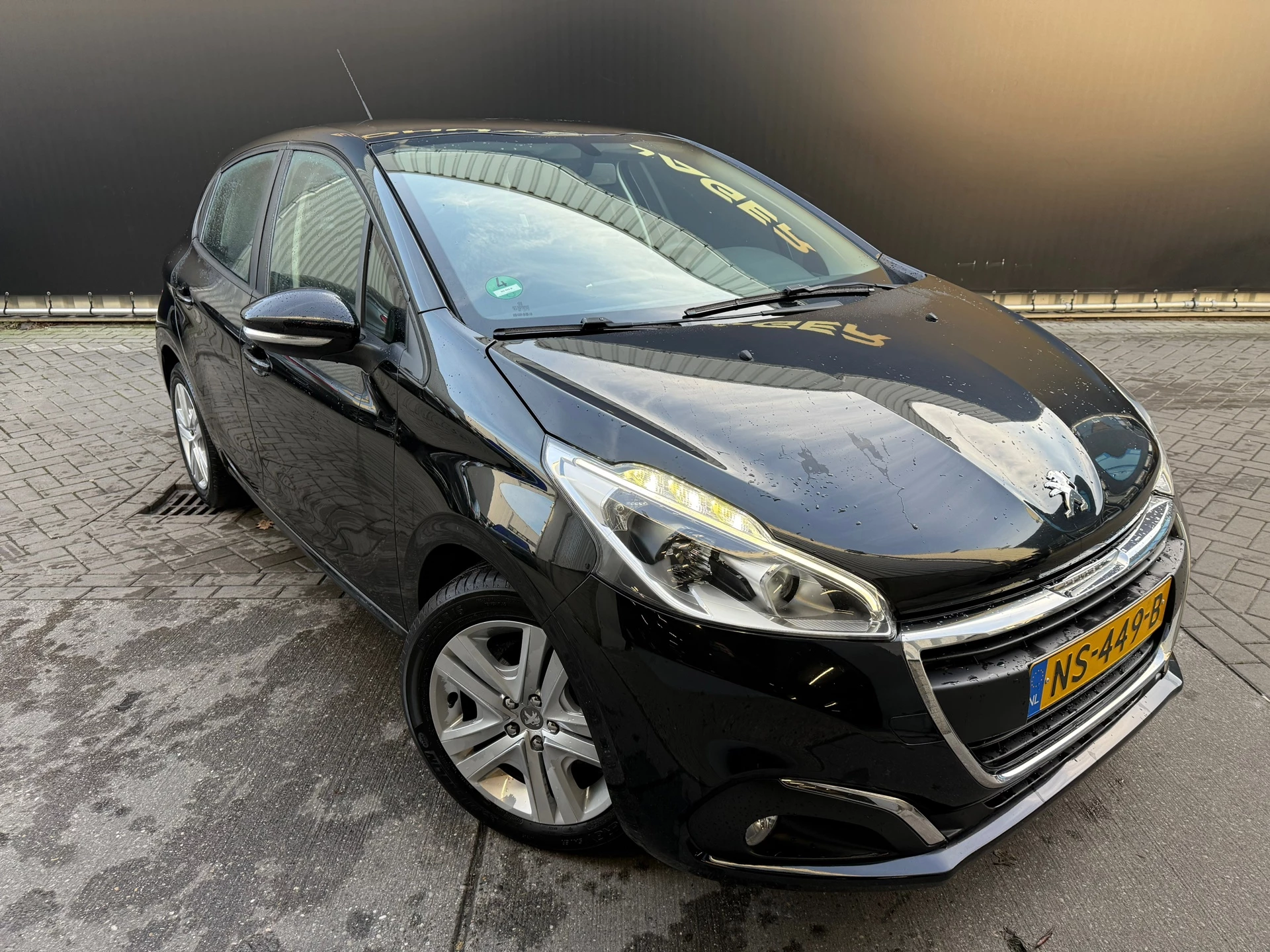 Hoofdafbeelding Peugeot 208