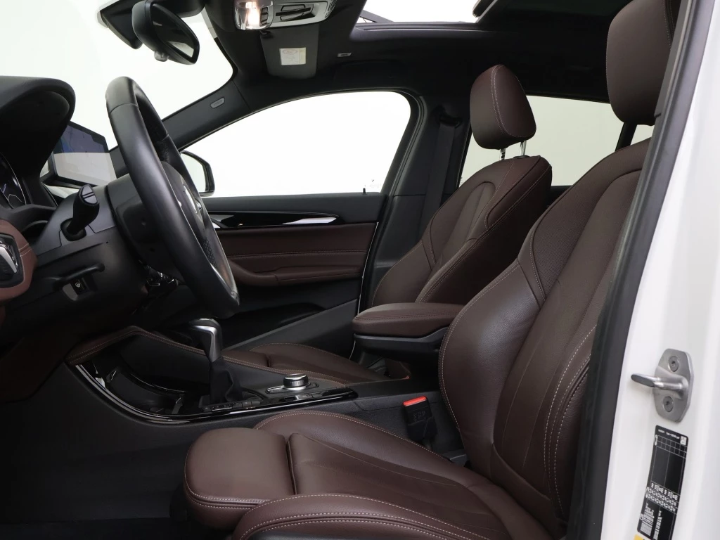 Hoofdafbeelding BMW X2