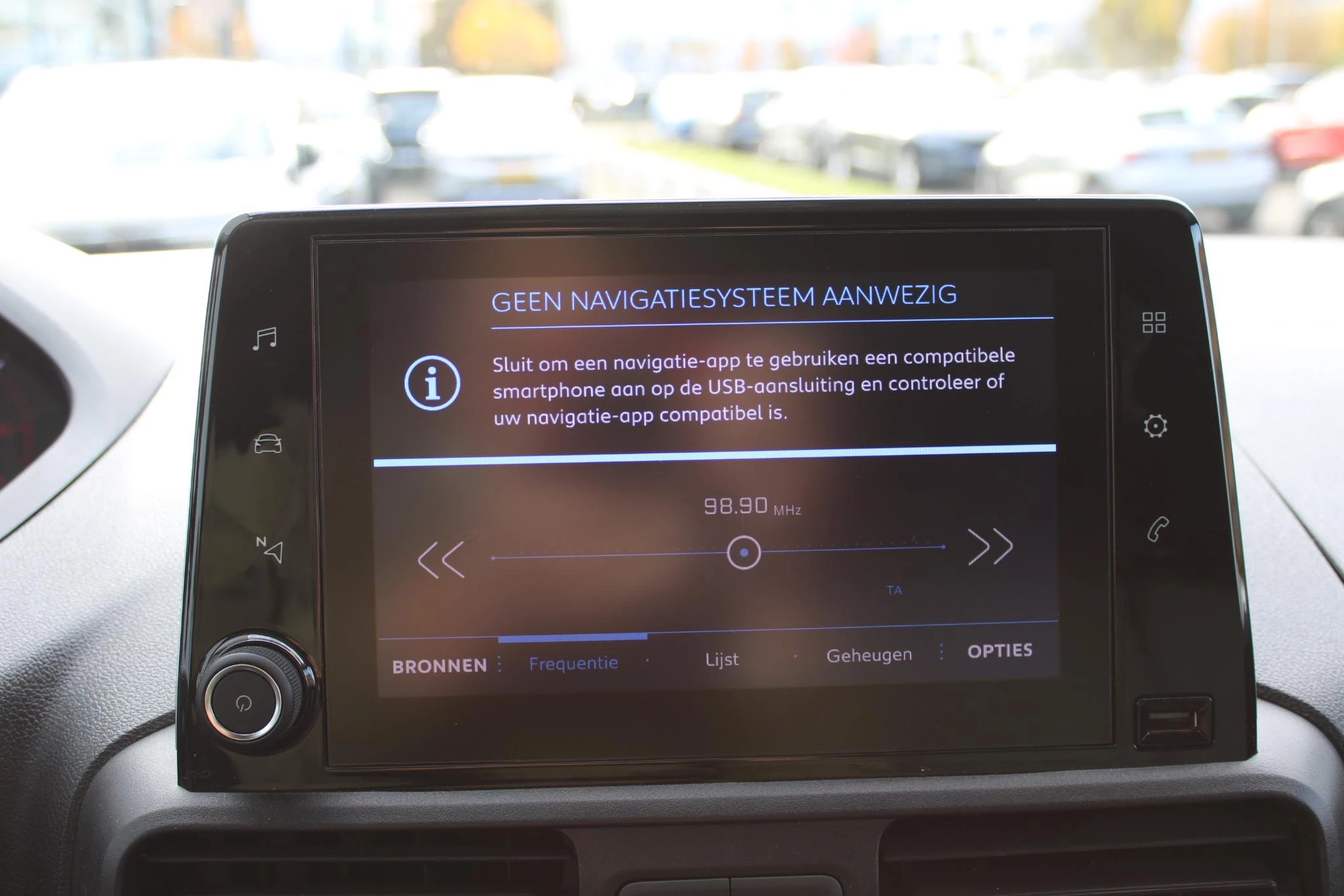 Hoofdafbeelding Peugeot Partner