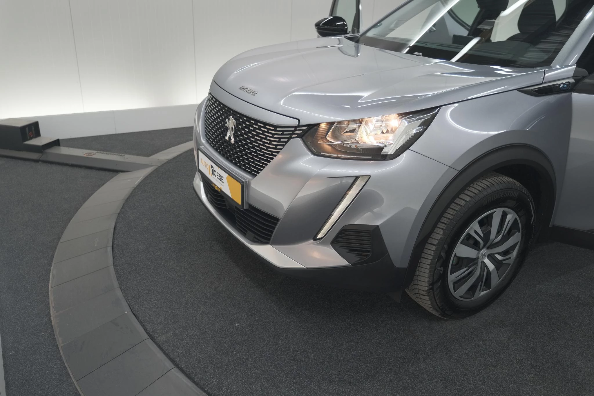 Hoofdafbeelding Peugeot e-2008