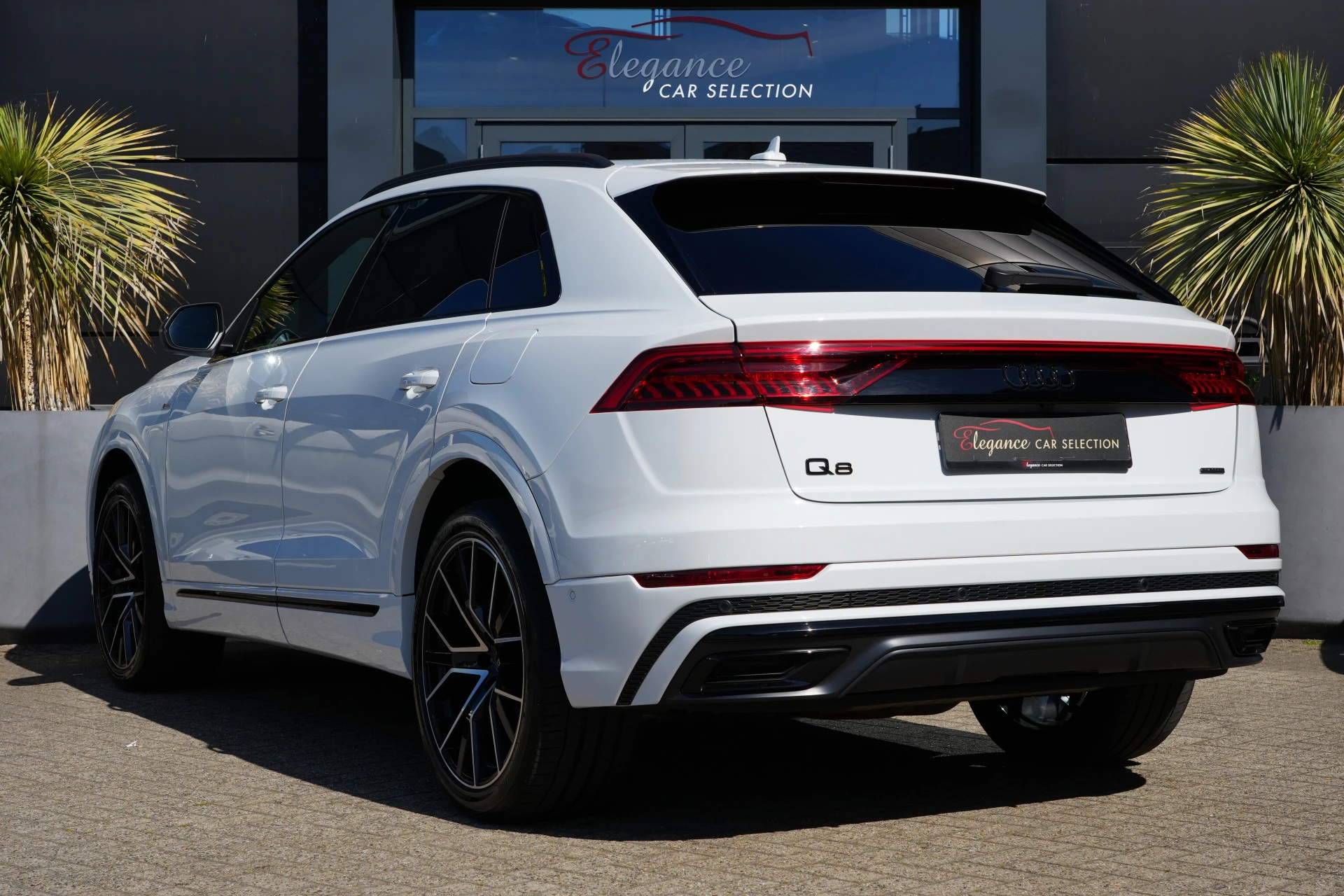 Hoofdafbeelding Audi Q8
