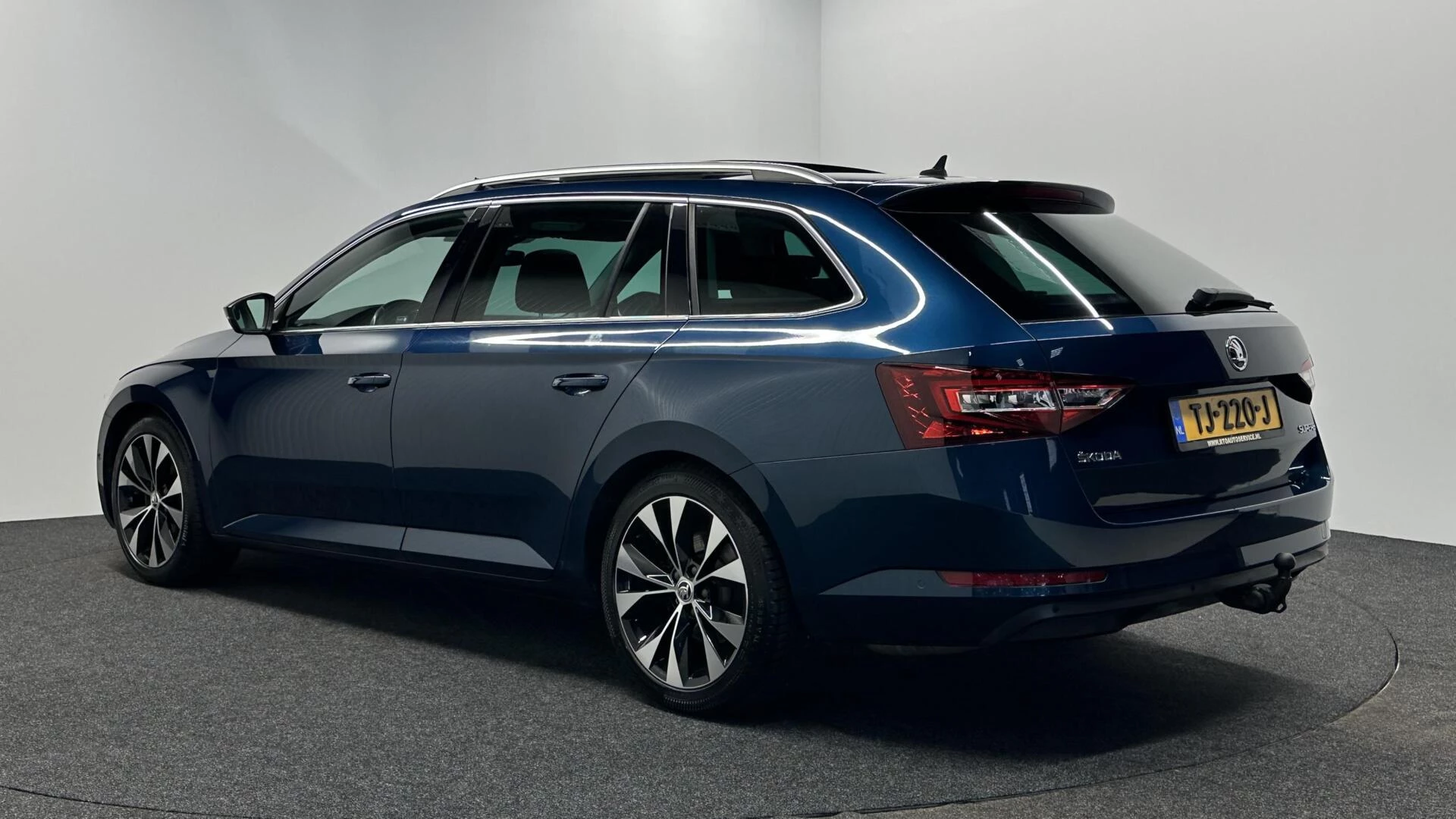 Hoofdafbeelding Škoda Superb