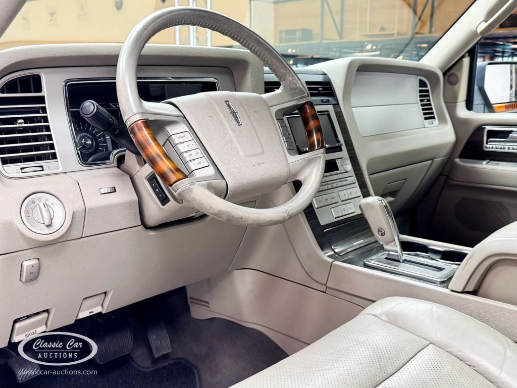 Hoofdafbeelding Lincoln Navigator
