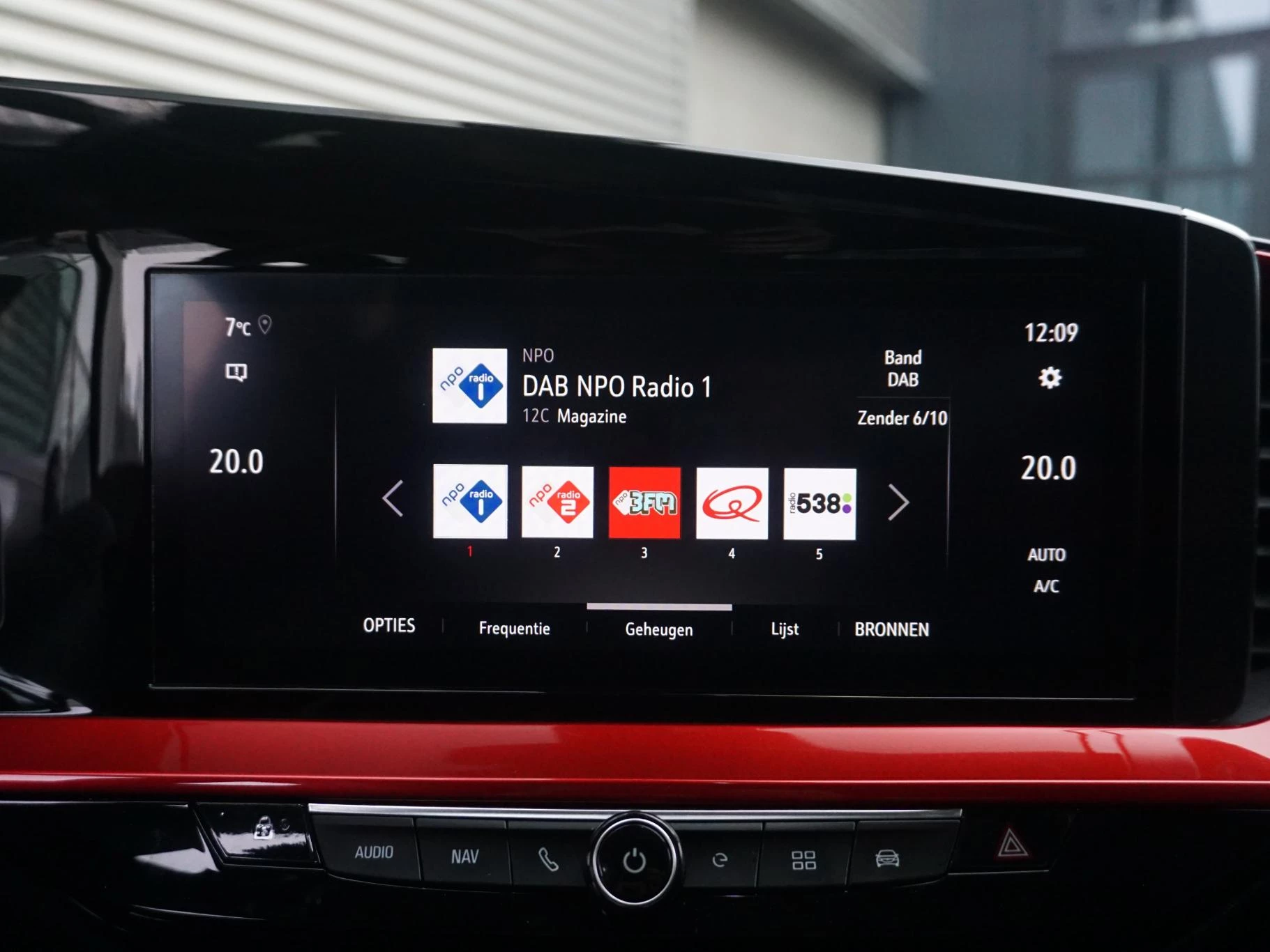 Hoofdafbeelding Opel Mokka-e