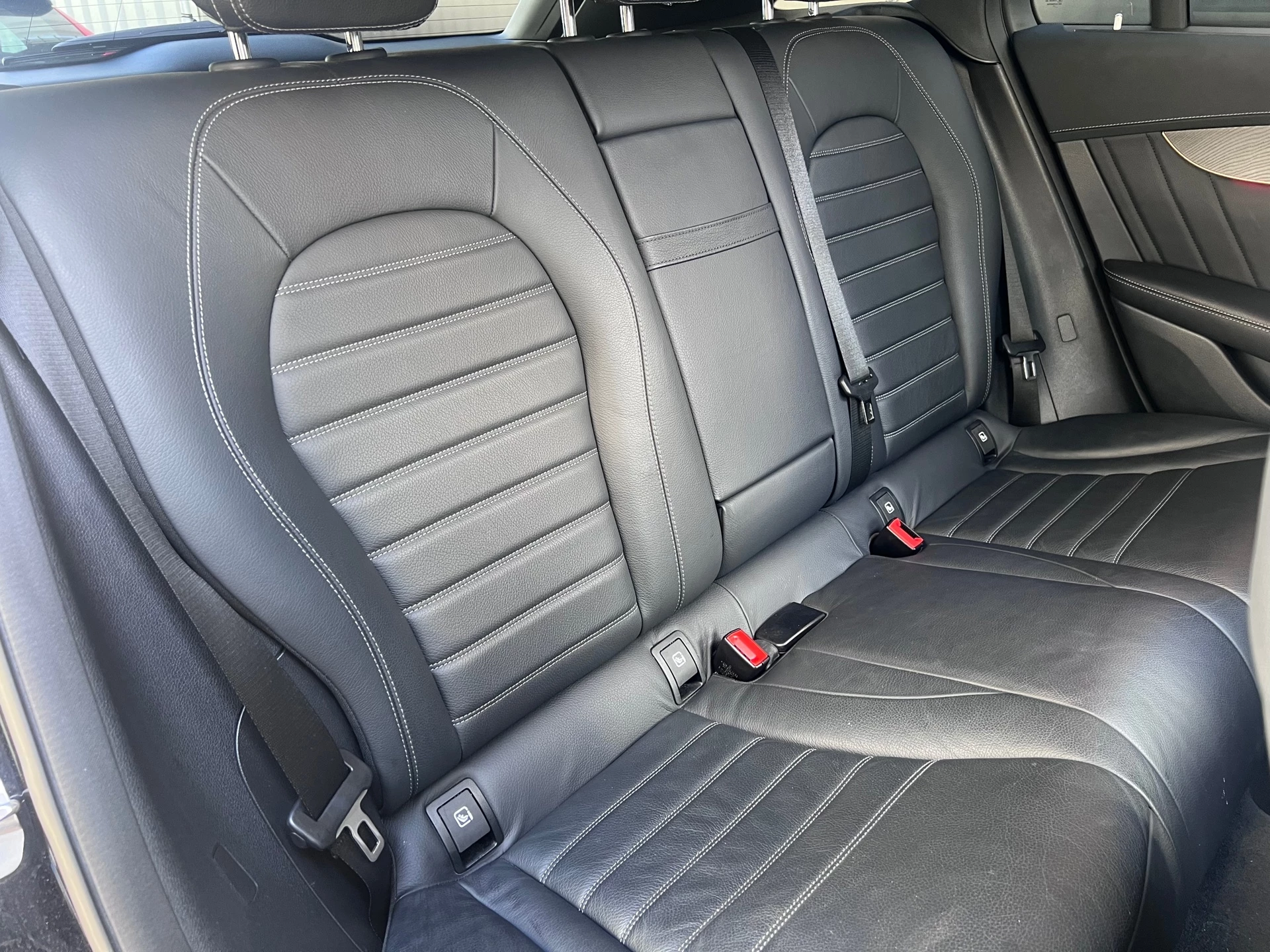 Hoofdafbeelding Mercedes-Benz EQC