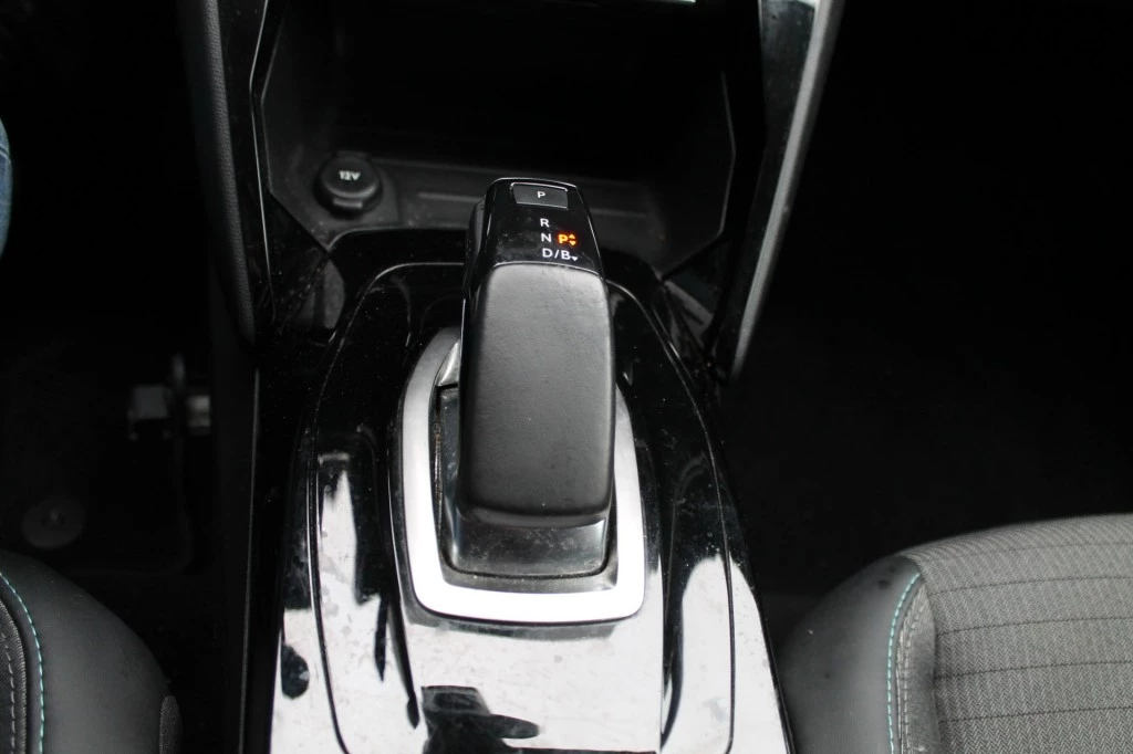 Hoofdafbeelding Peugeot e-208