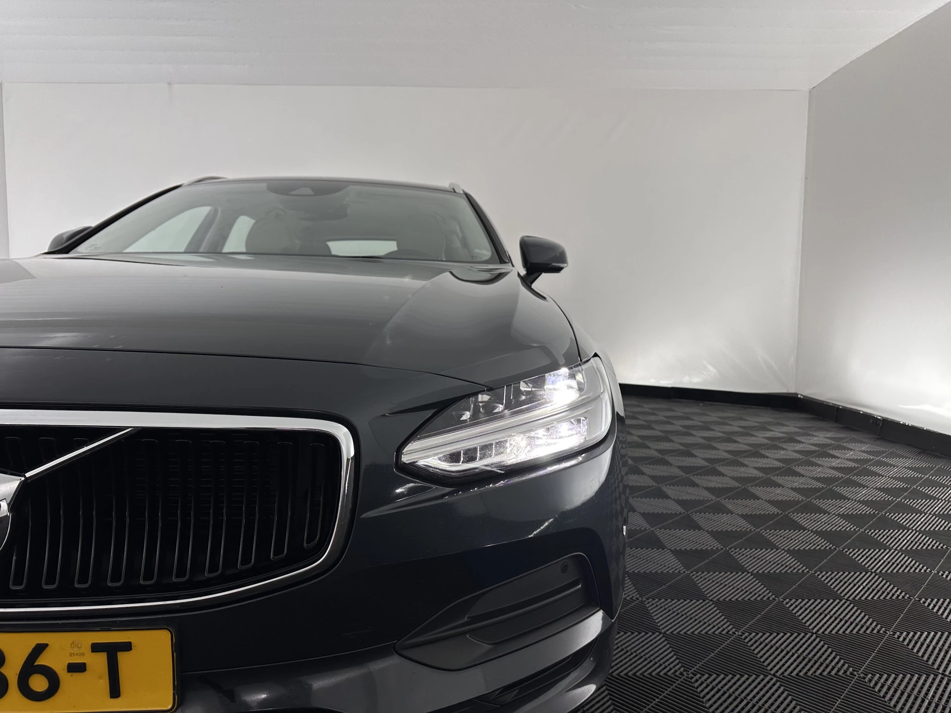 Hoofdafbeelding Volvo V90