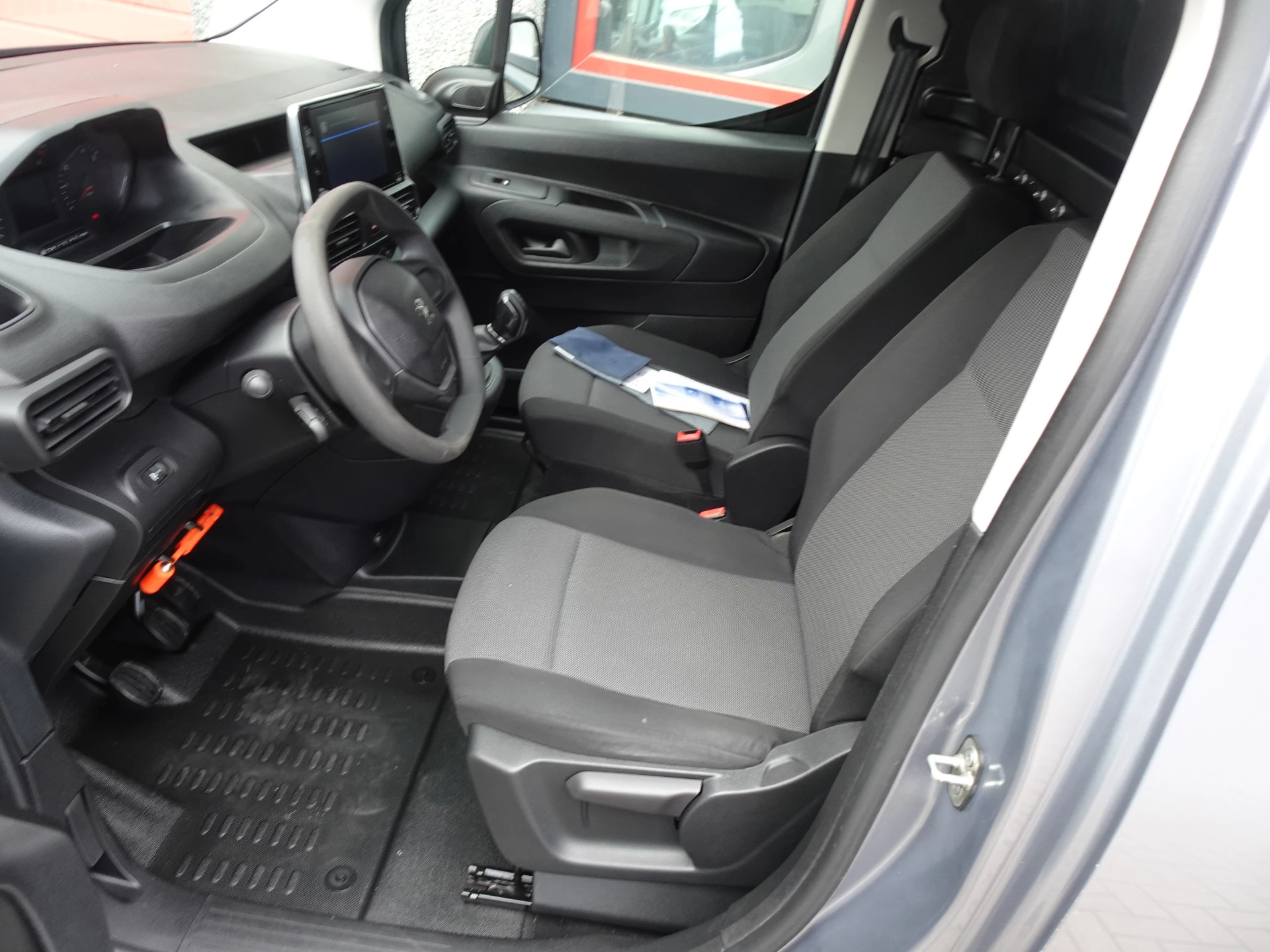Hoofdafbeelding Peugeot Partner