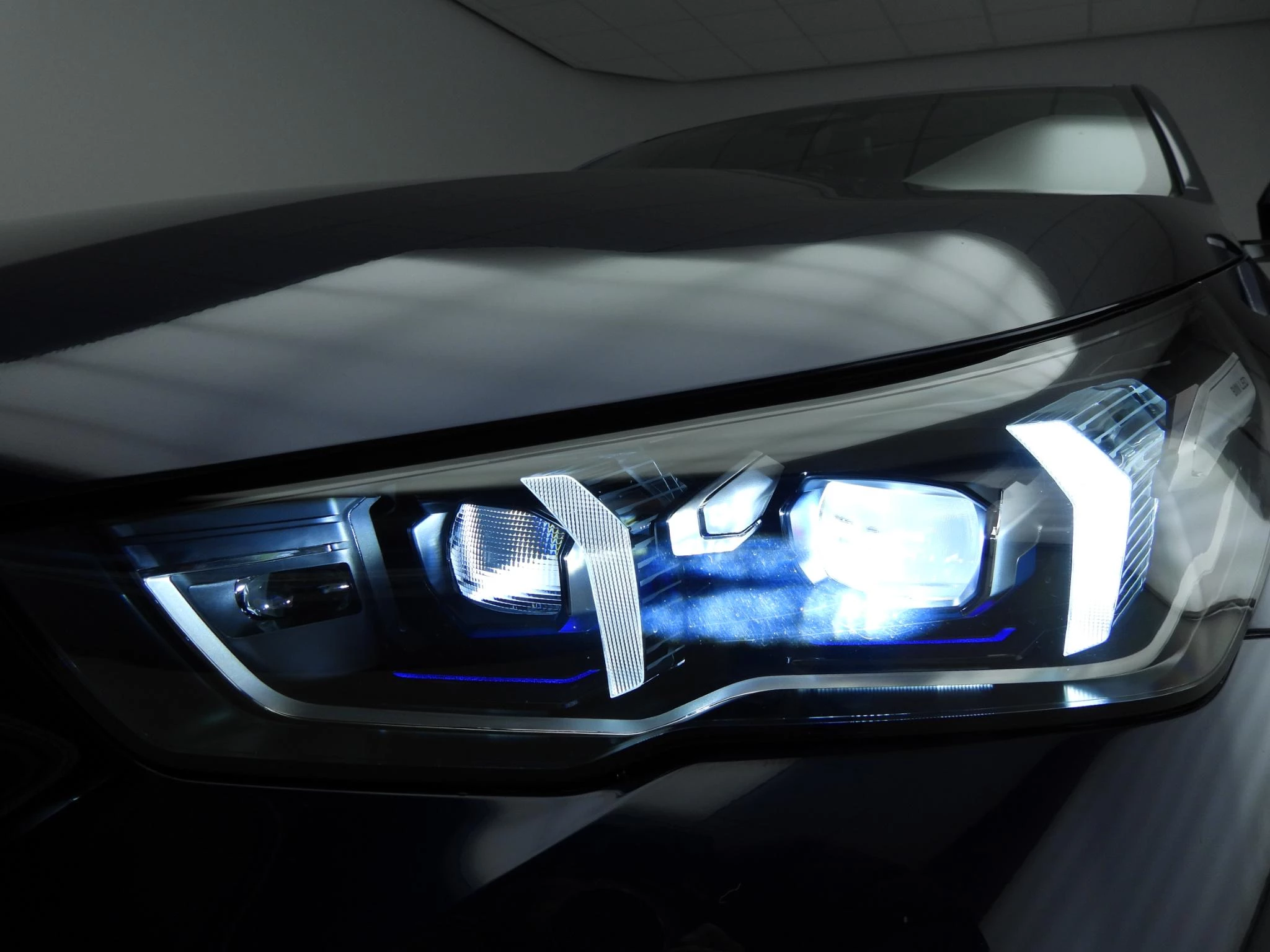 Hoofdafbeelding BMW i5