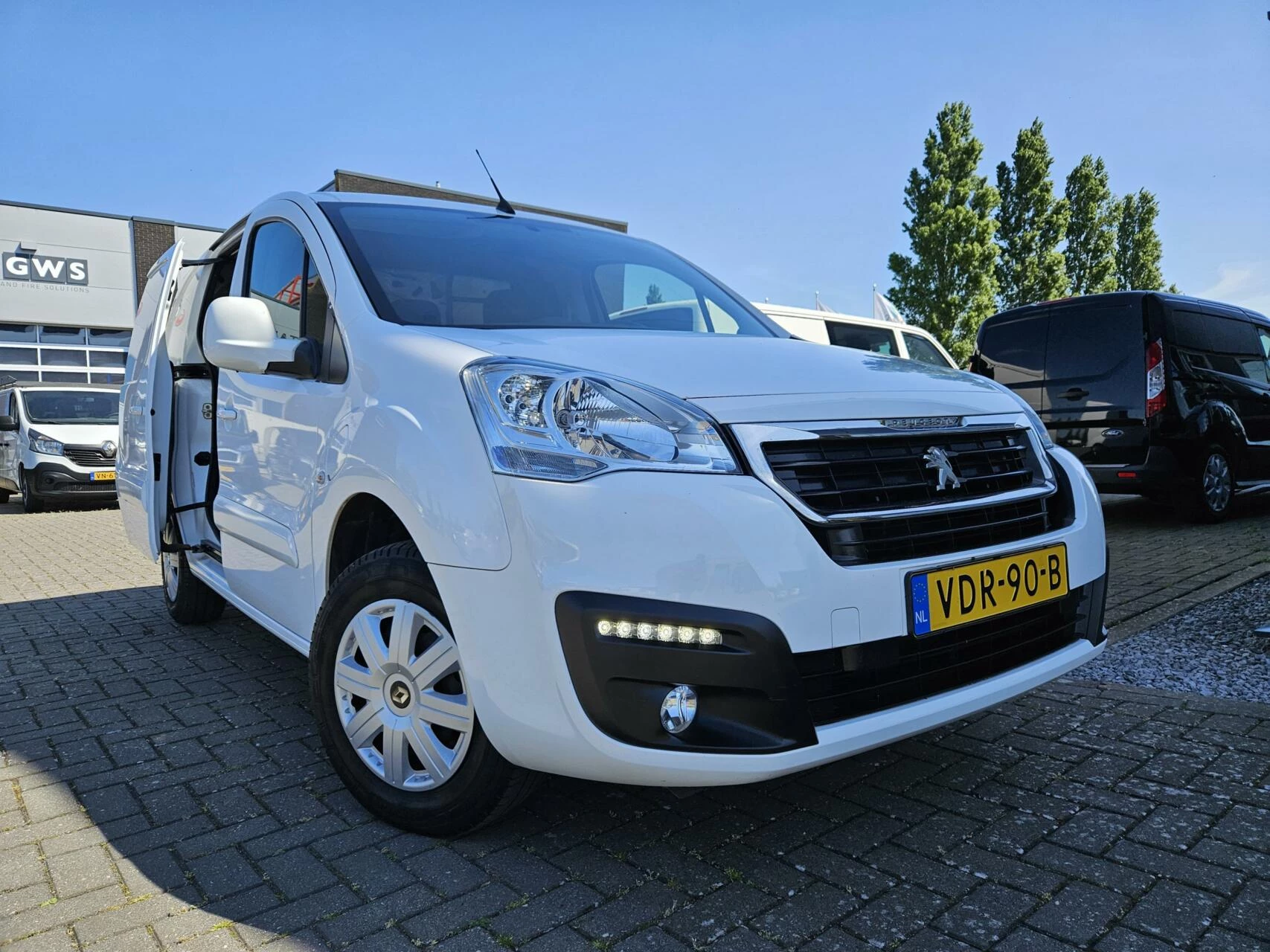 Hoofdafbeelding Peugeot Partner