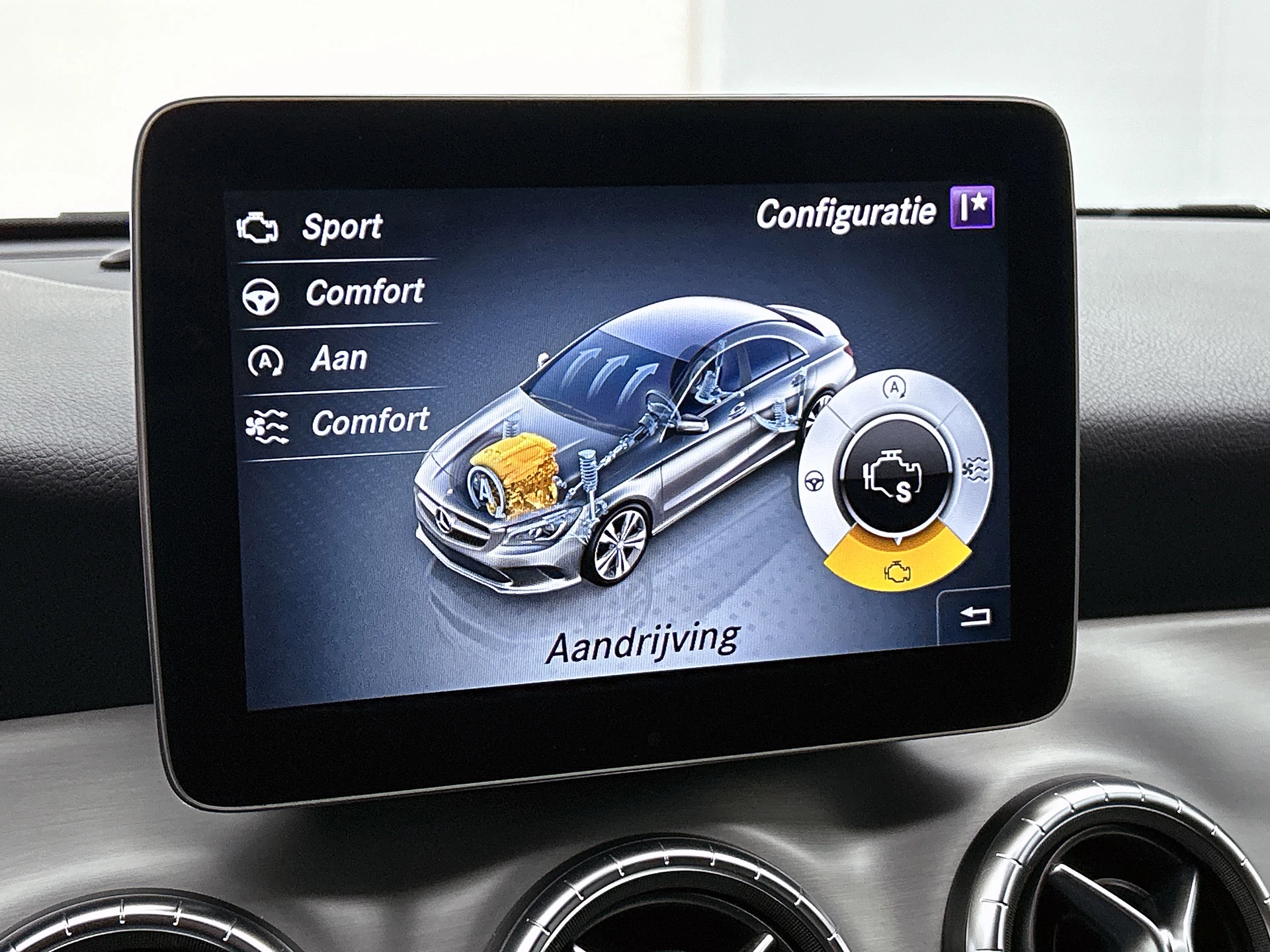 Hoofdafbeelding Mercedes-Benz CLA