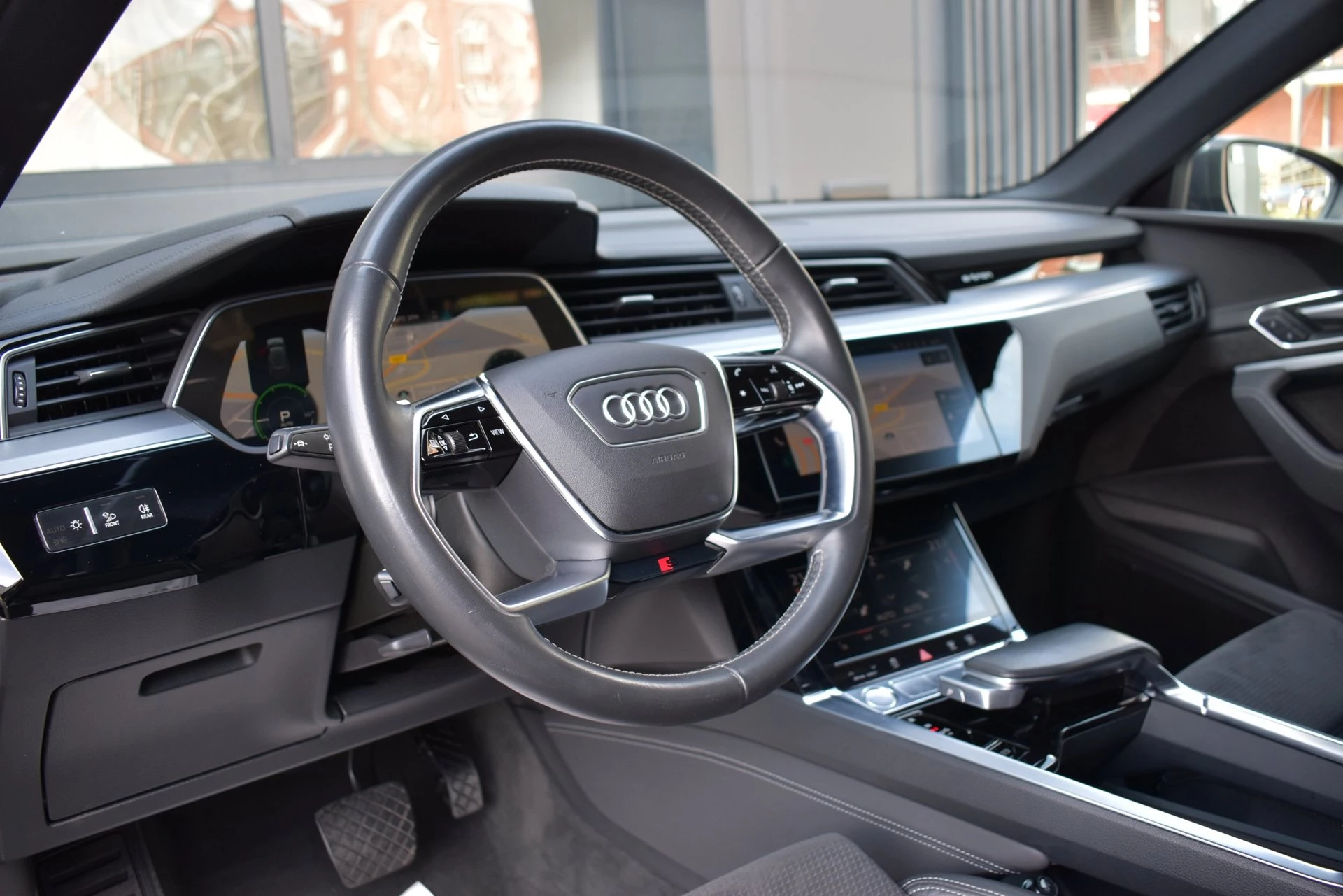 Hoofdafbeelding Audi e-tron