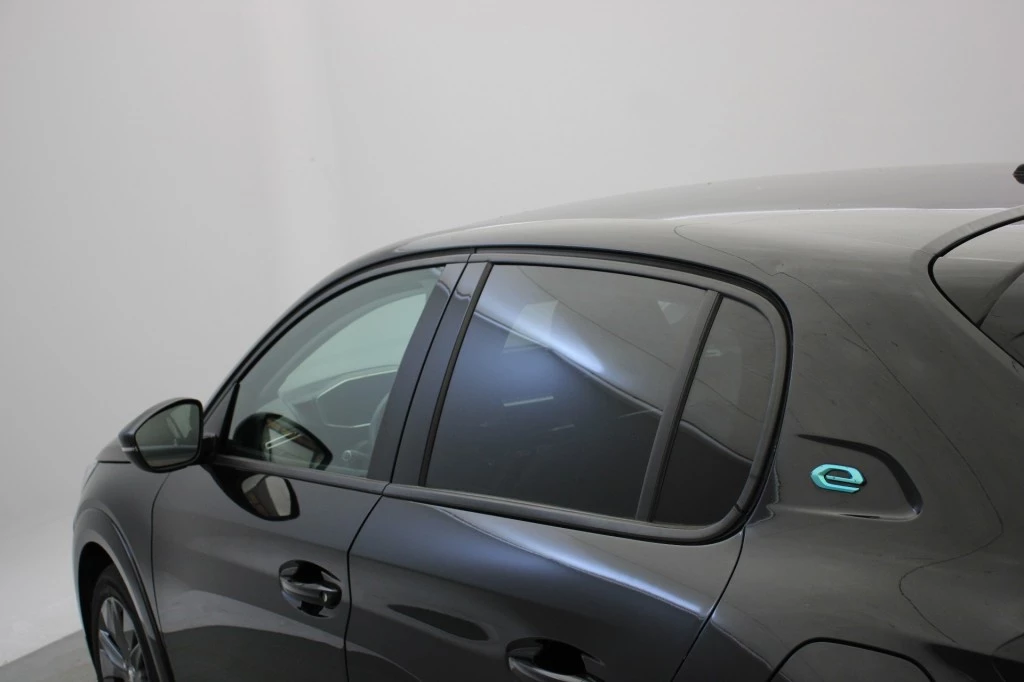 Hoofdafbeelding Peugeot e-208
