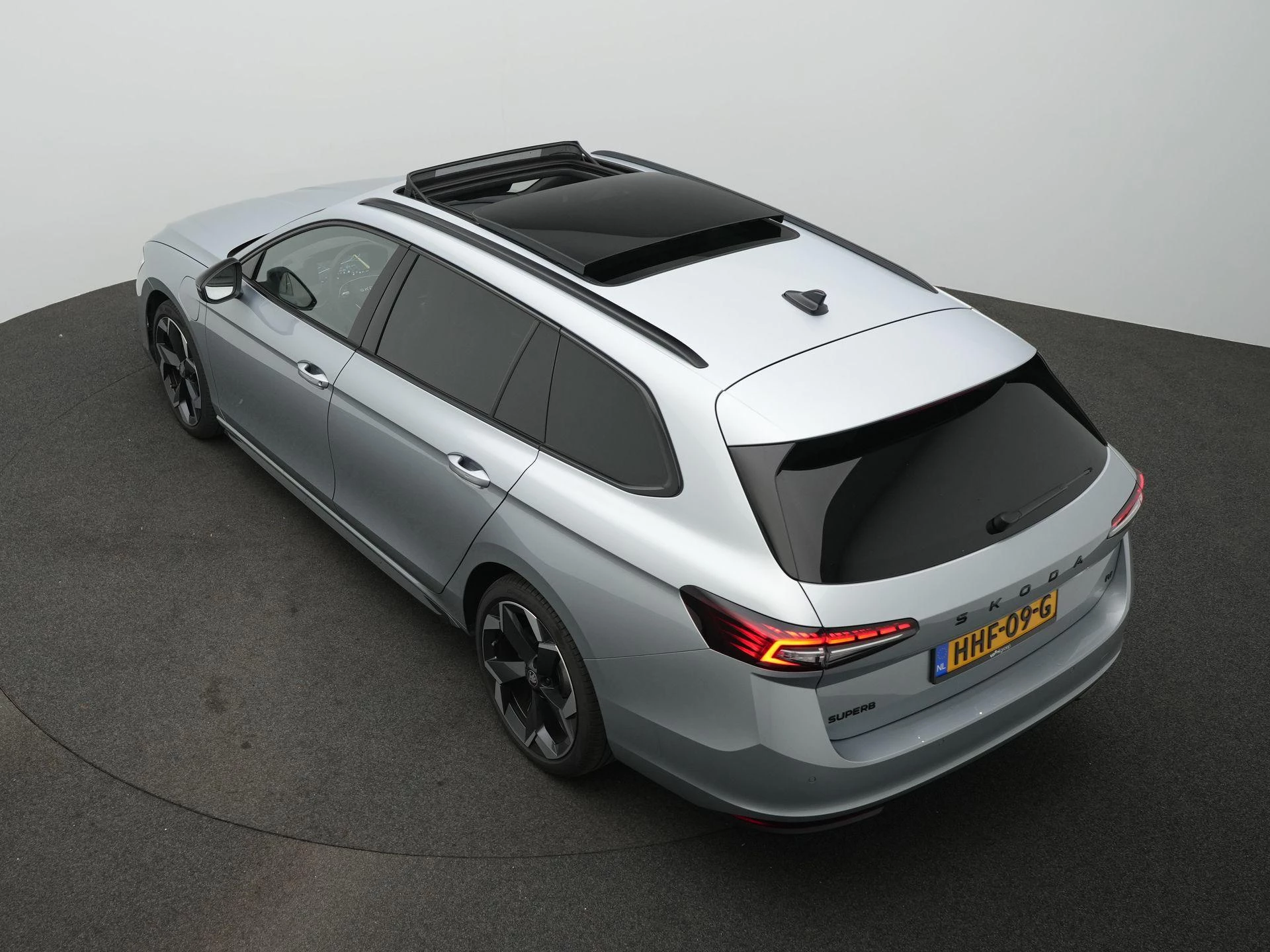 Hoofdafbeelding Škoda Superb
