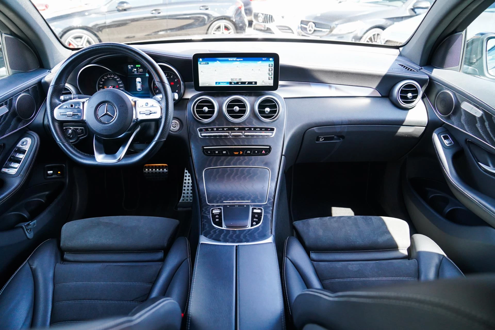 Hoofdafbeelding Mercedes-Benz GLC