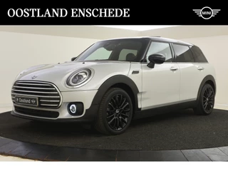 MINI Clubman Cooper Salt Automaat / Panoramadak / LED / Comfort Access / Apple CarPlay / Comfortstoelen / Navigatie