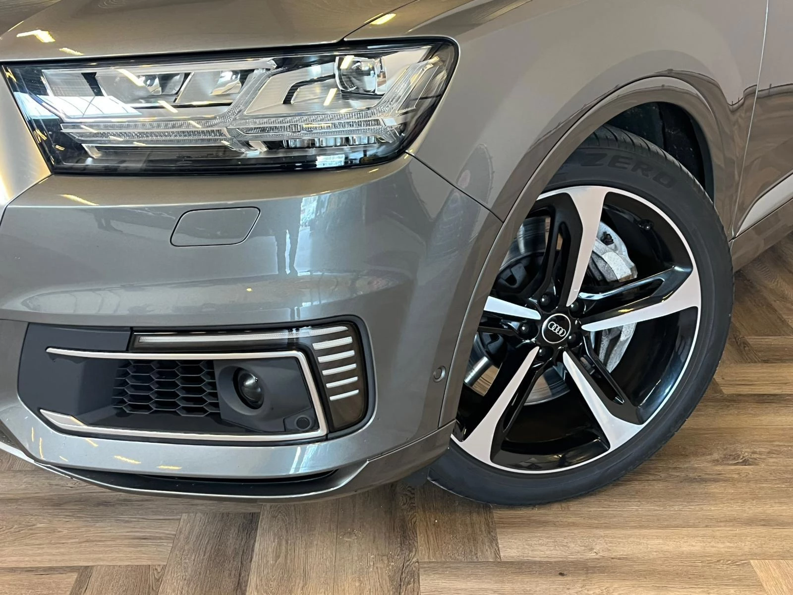 Hoofdafbeelding Audi Q7