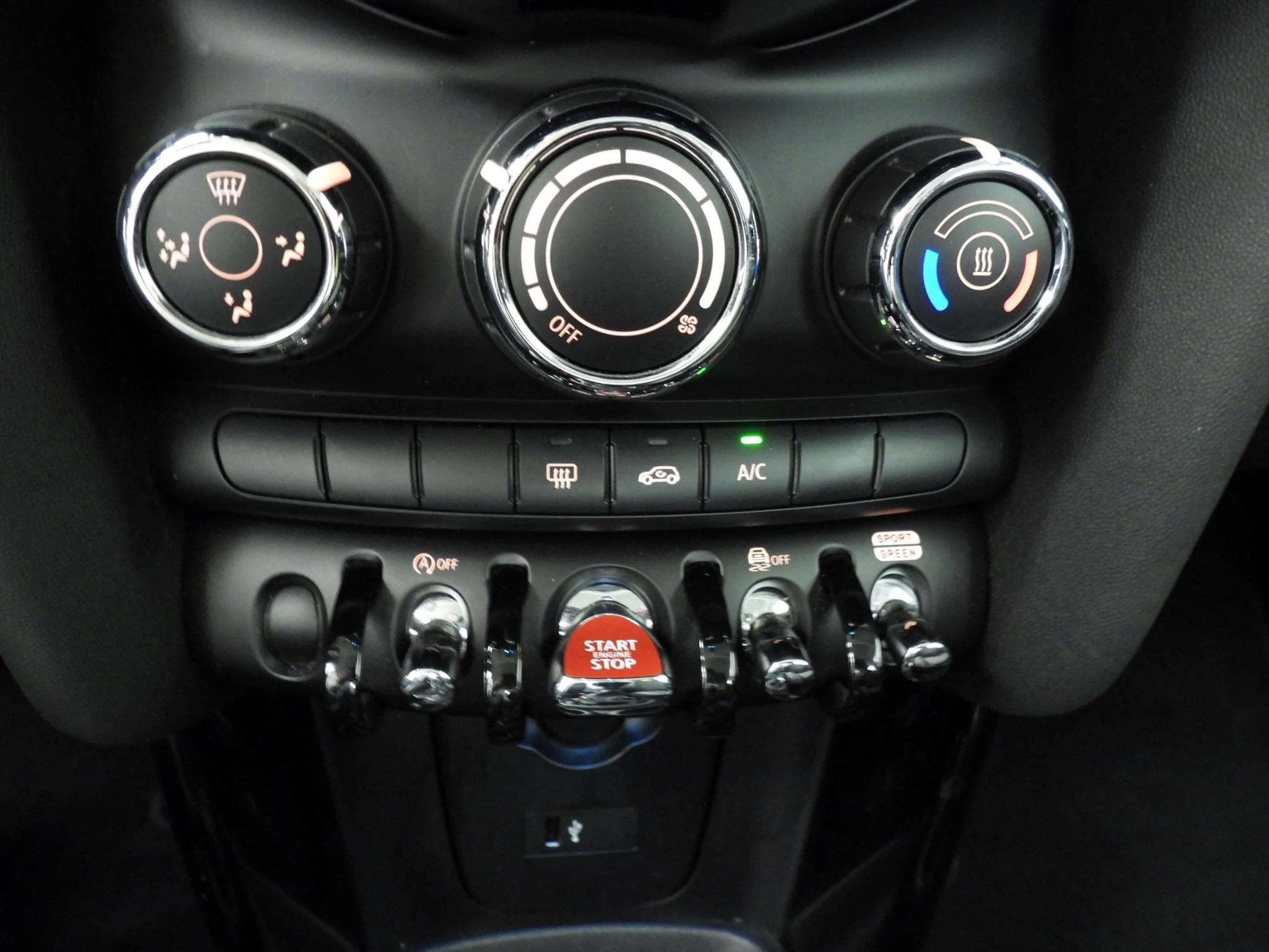 Hoofdafbeelding MINI 3-deurs