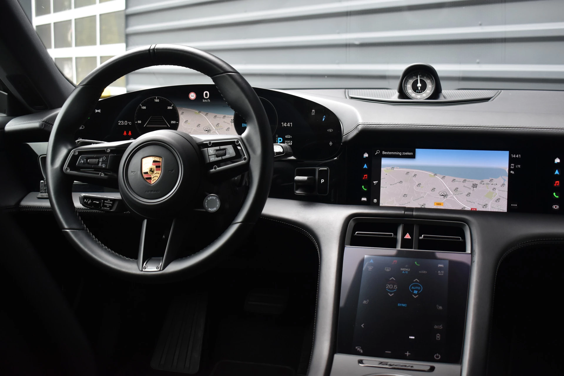 Hoofdafbeelding Porsche Taycan