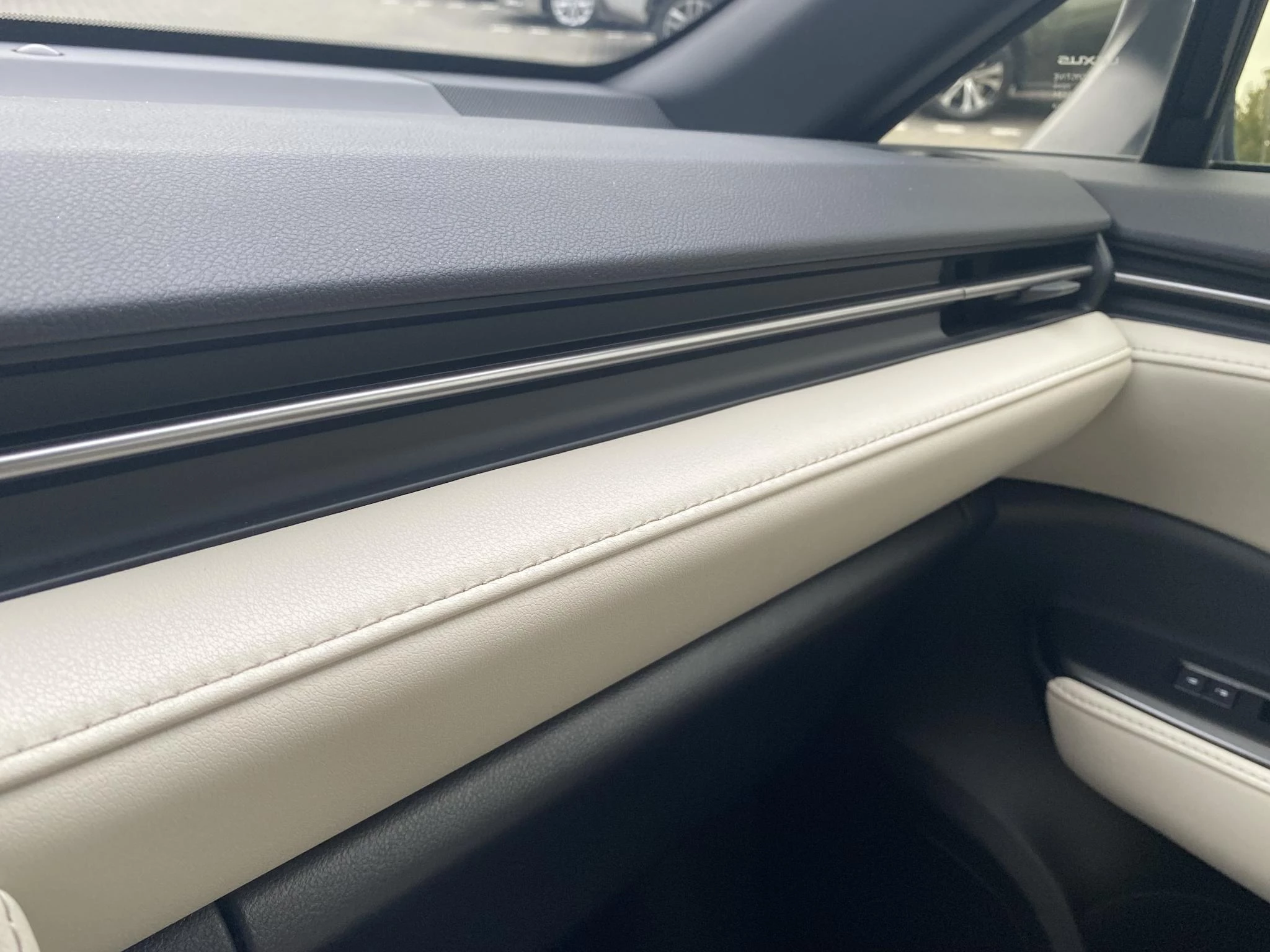 Hoofdafbeelding Lexus LBX
