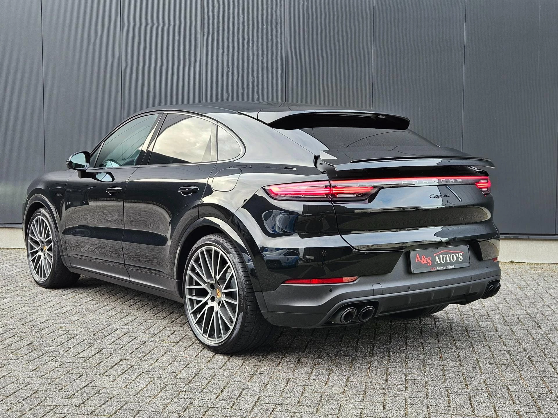 Hoofdafbeelding Porsche Cayenne