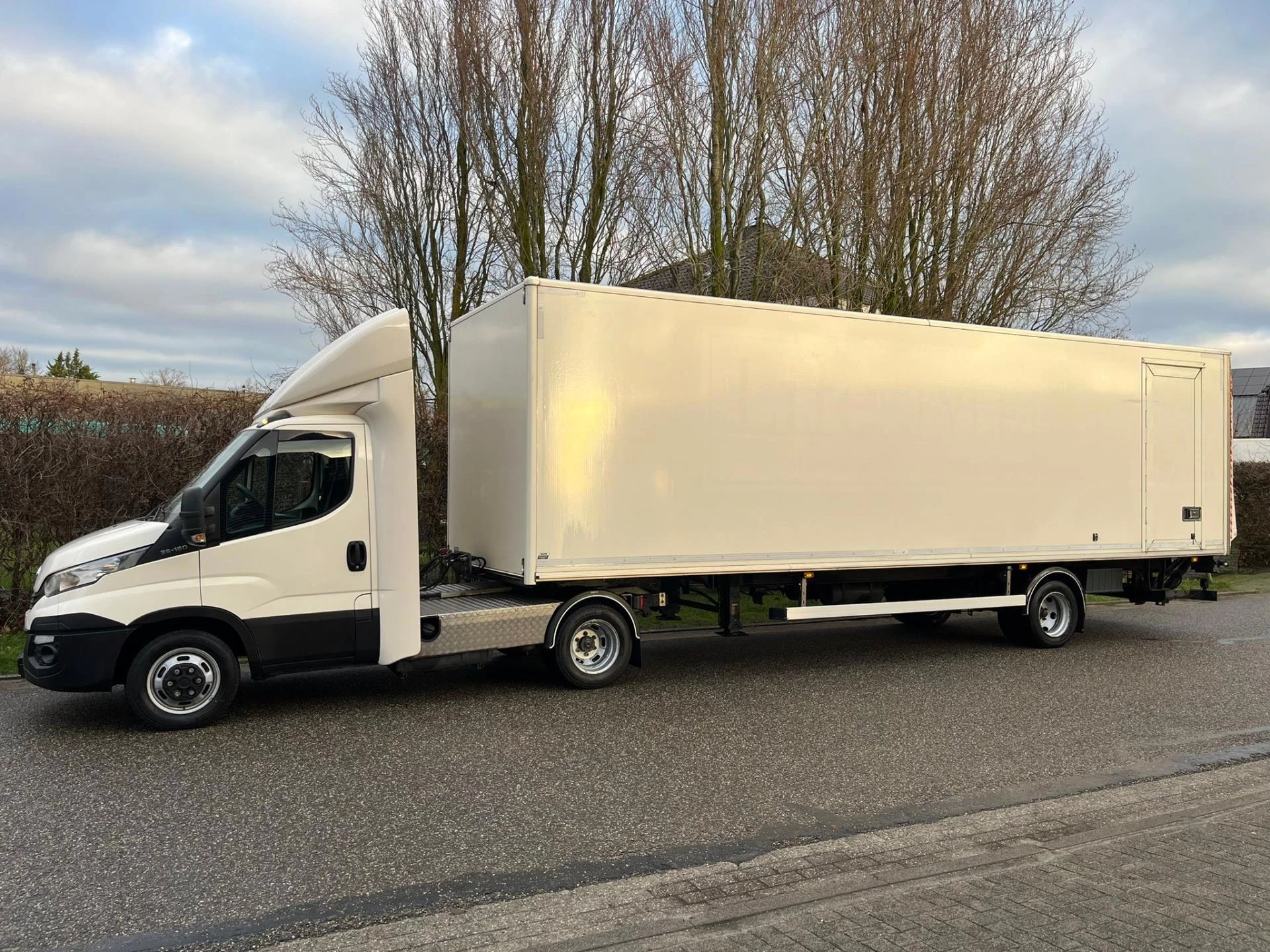 Hoofdafbeelding Bunk 7T  BE OPLEGGER | Laadklep 1500kg | 2x zijdeur