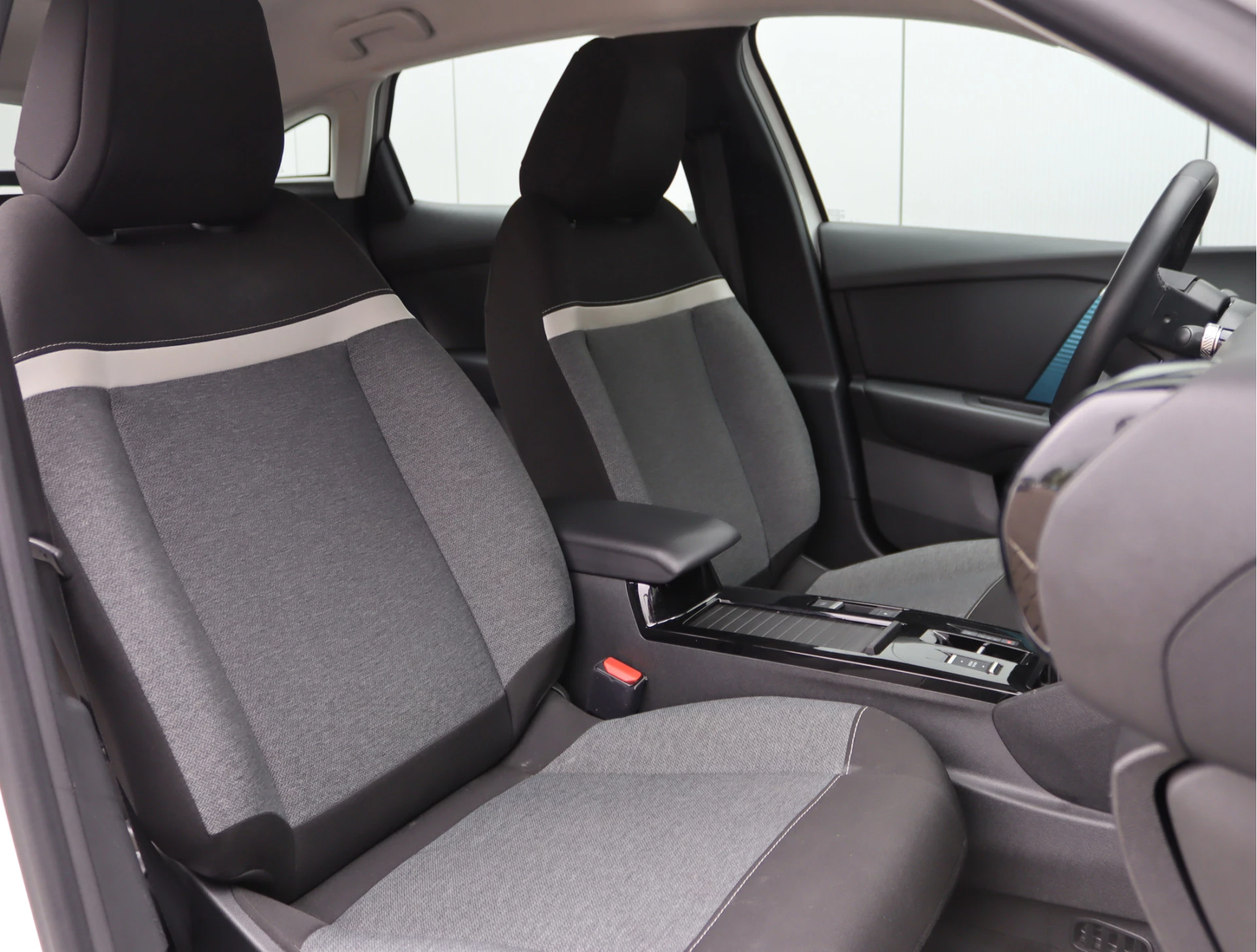 Hoofdafbeelding Citroën ë-C4