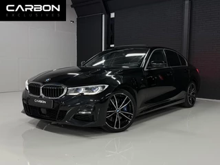BMW 3-serie 330i High Executive | Pano | Head-up | Bomvol