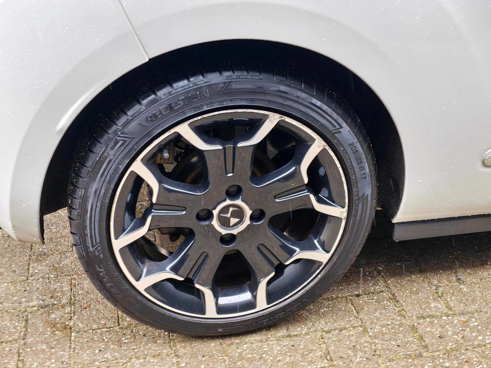 Hoofdafbeelding DS DS 3