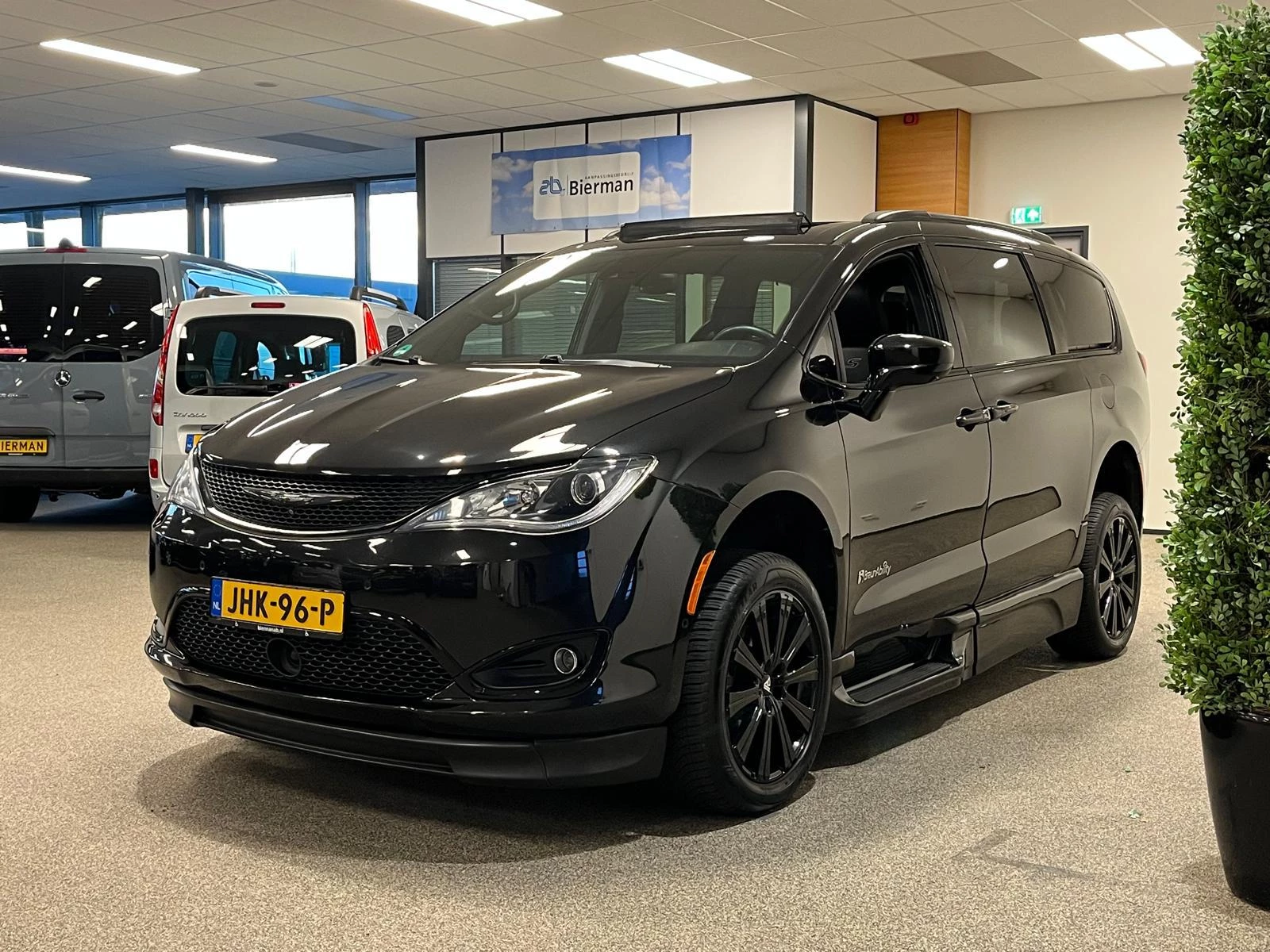 Hoofdafbeelding Chrysler Pacifica